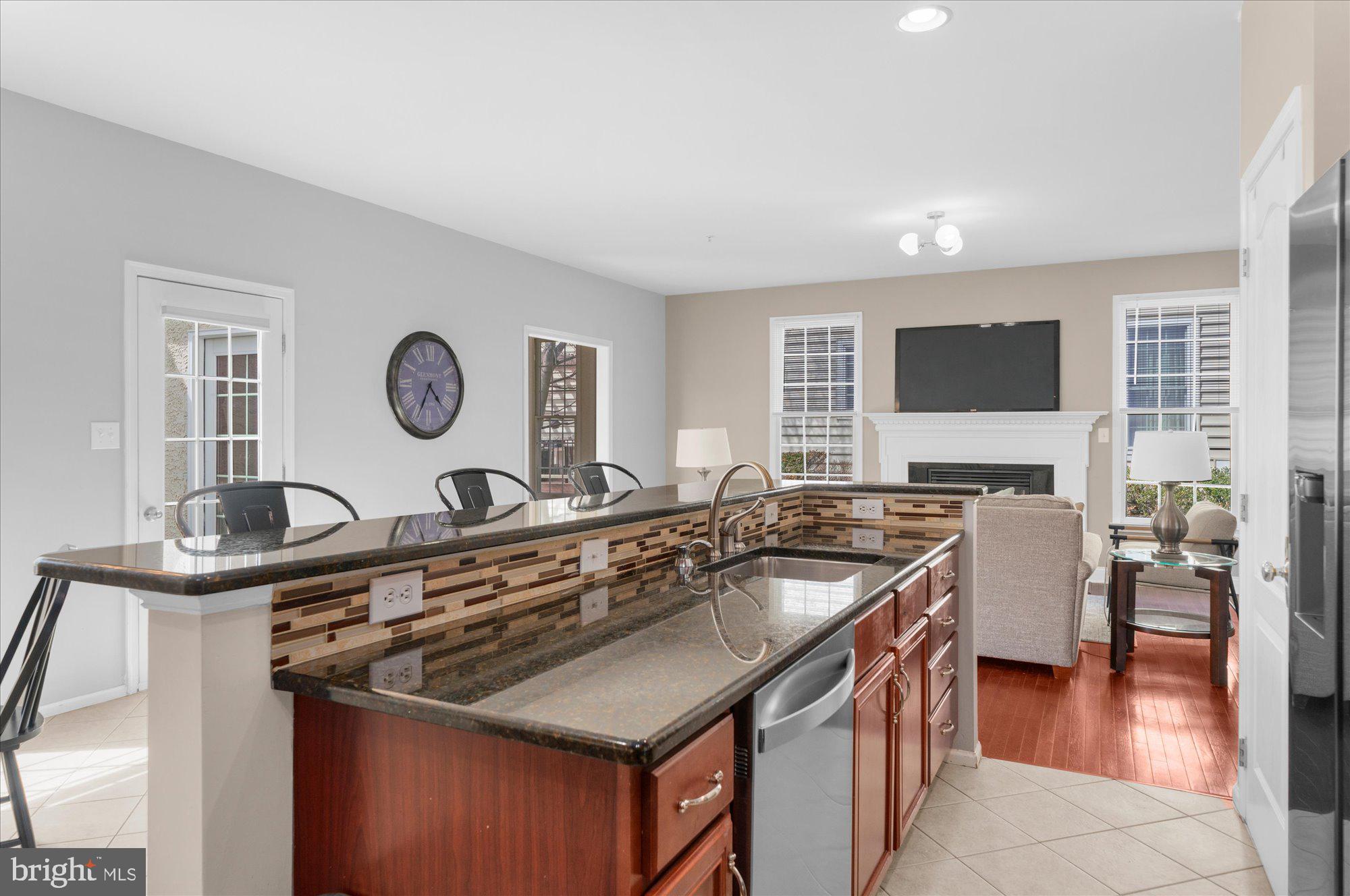 NEW BRITAIN WALK - Residential