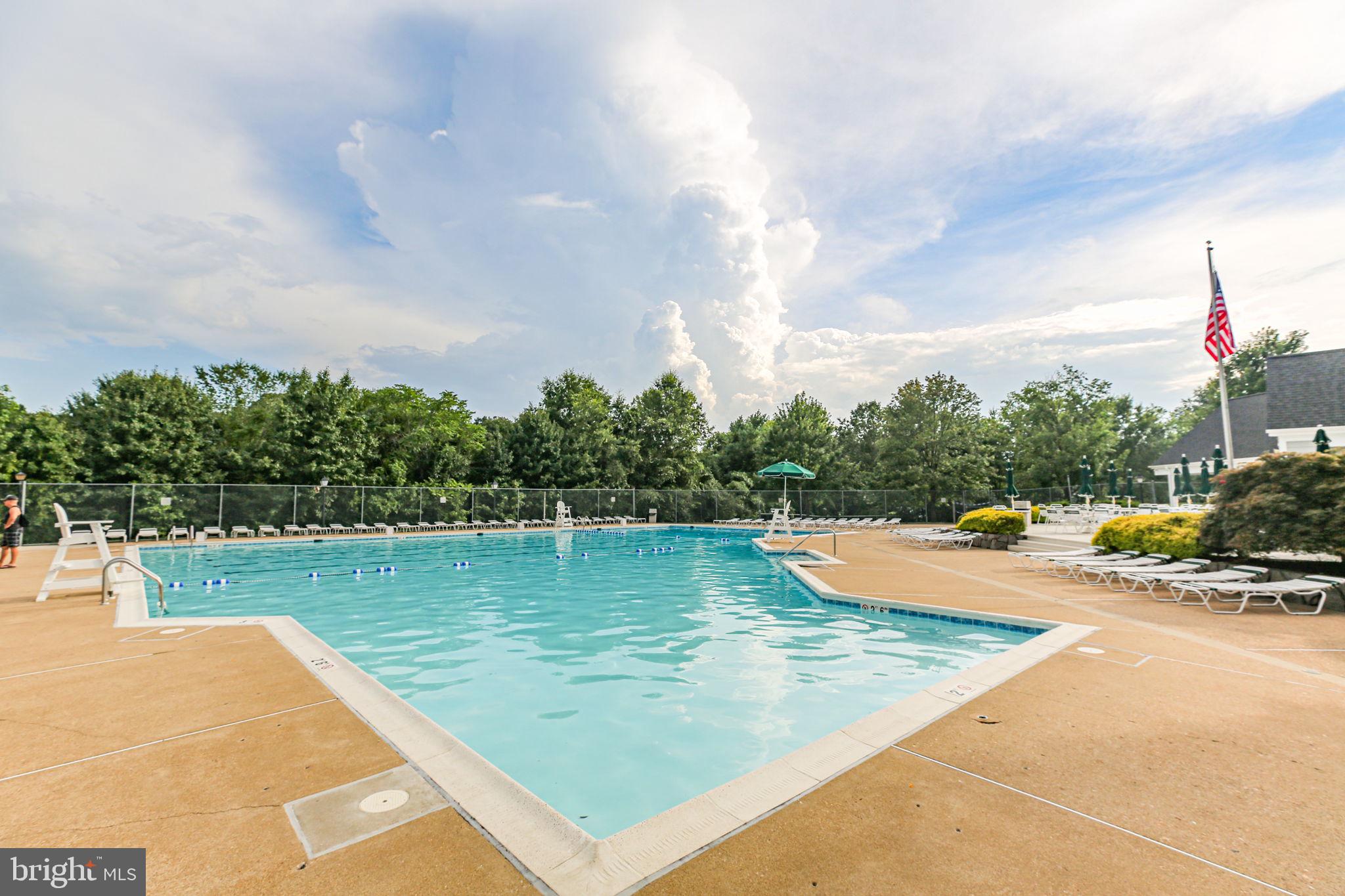 FOX POINT - Residential