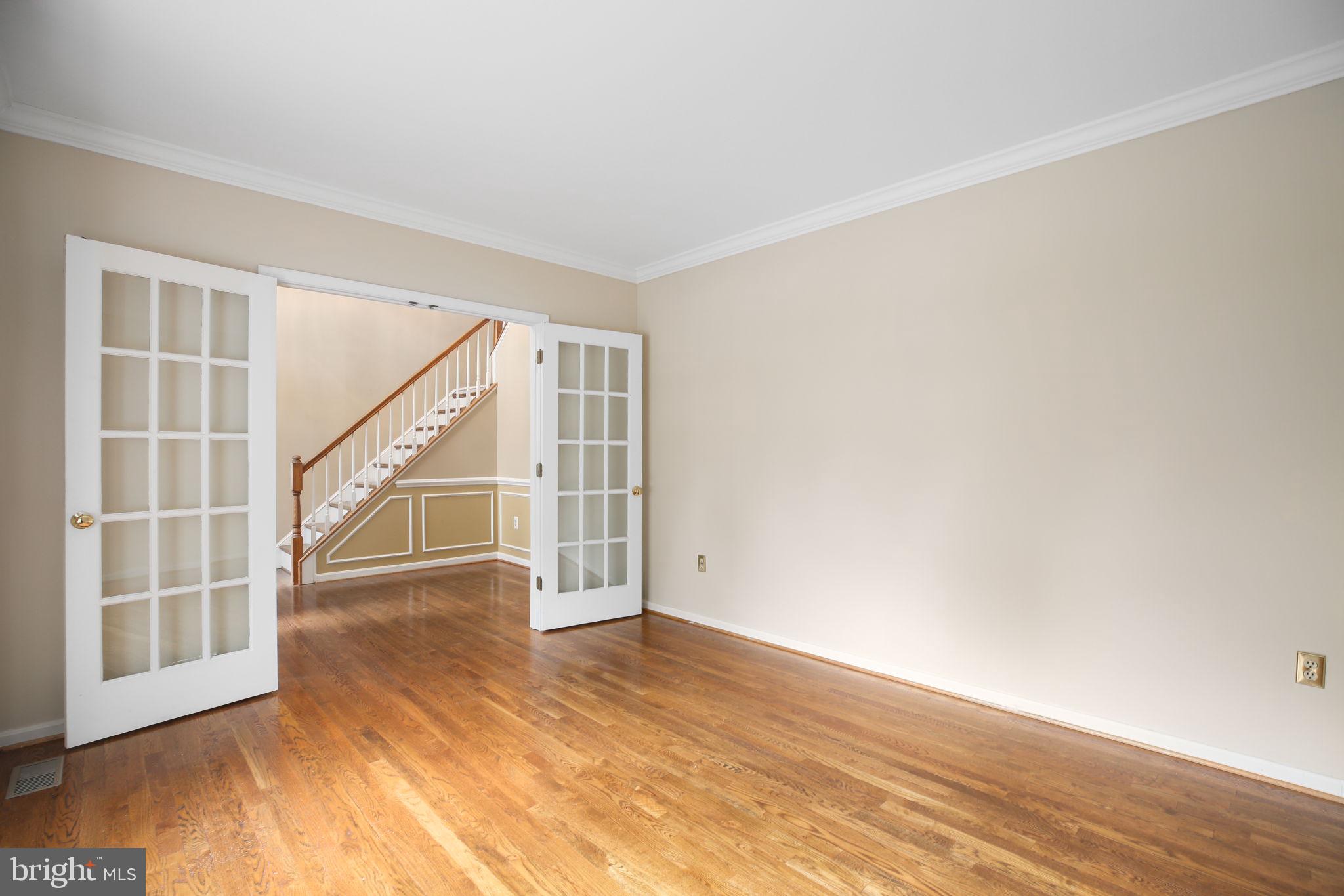 FOX POINT - Residential