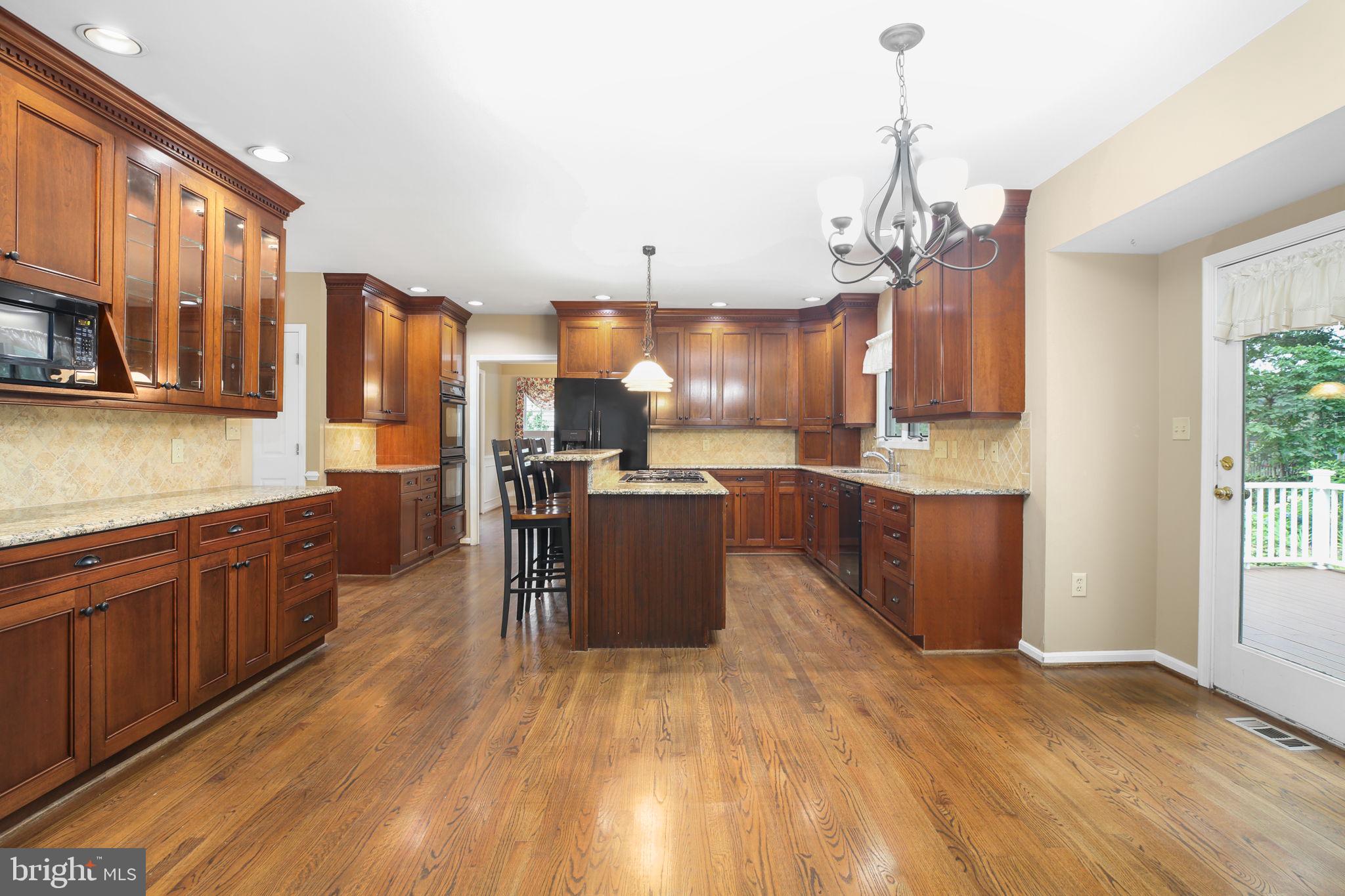 FOX POINT - Residential