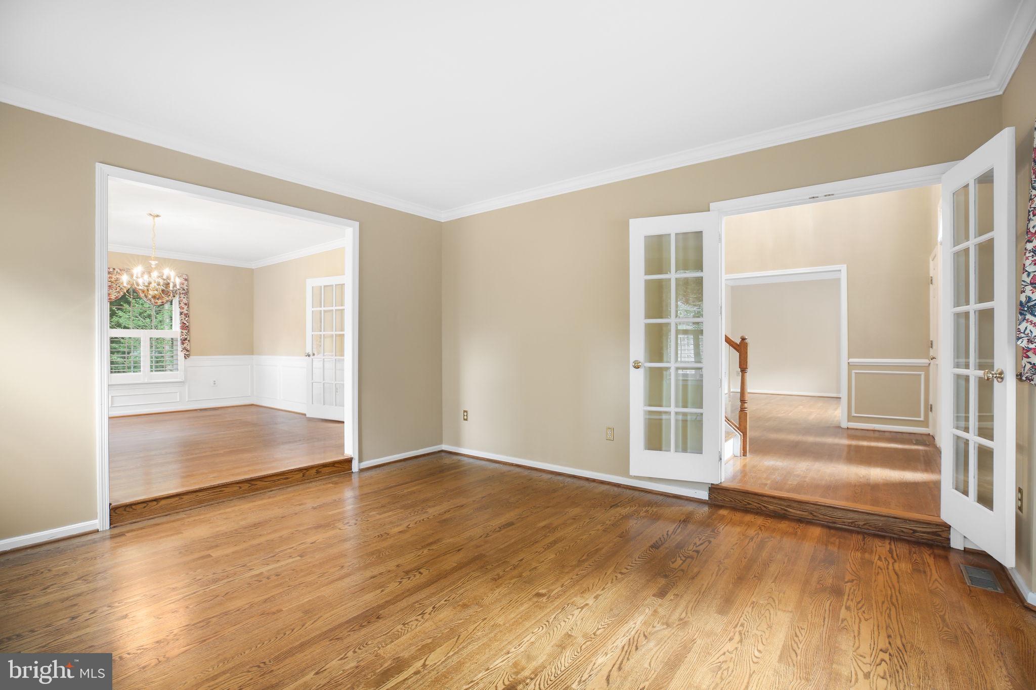 FOX POINT - Residential