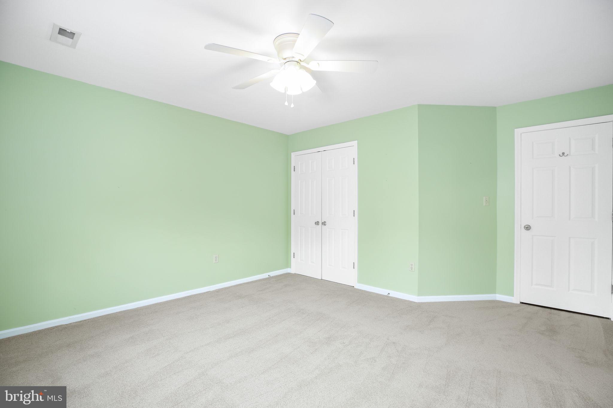 FOX POINT - Residential