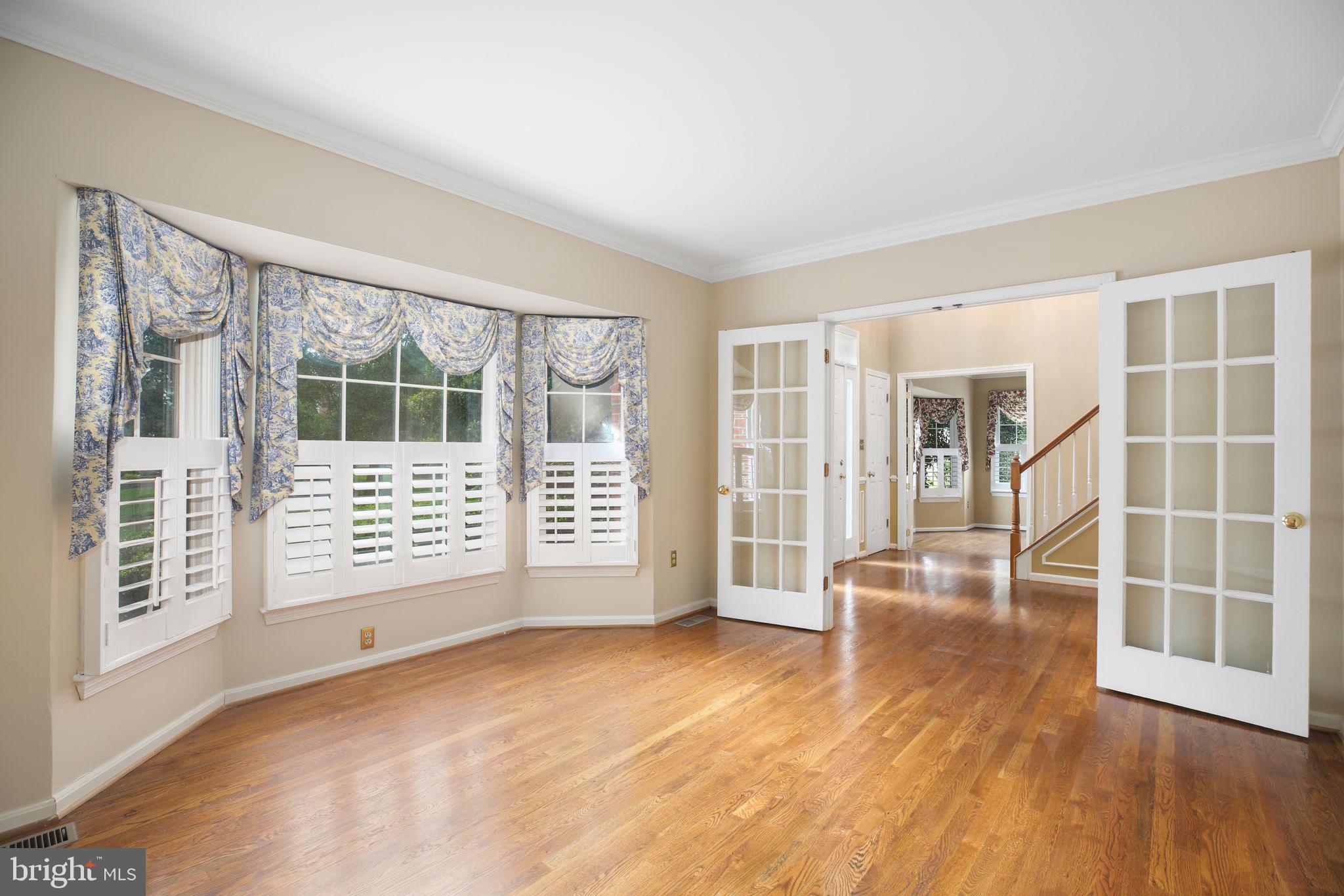 FOX POINT - Residential