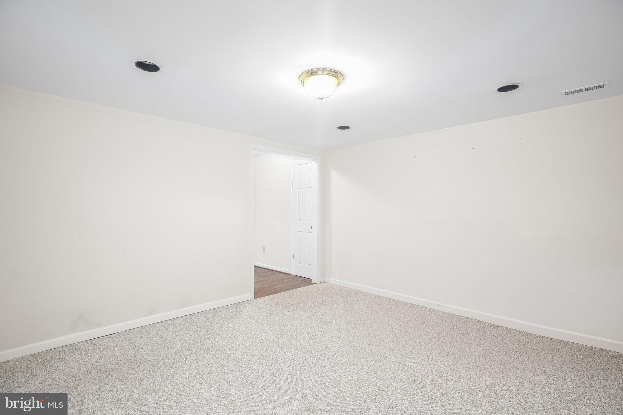 FOX POINT - Residential