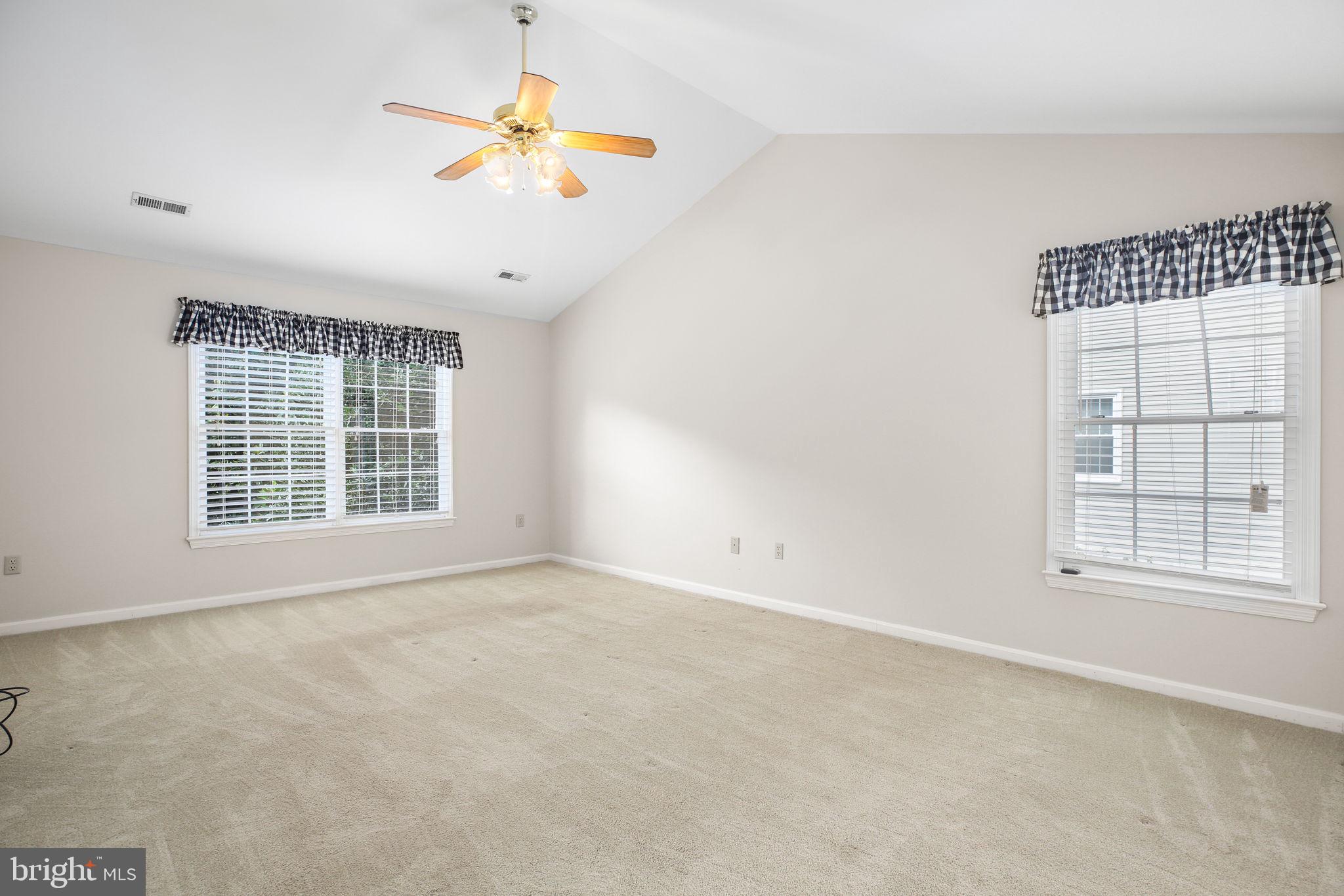 FOX POINT - Residential