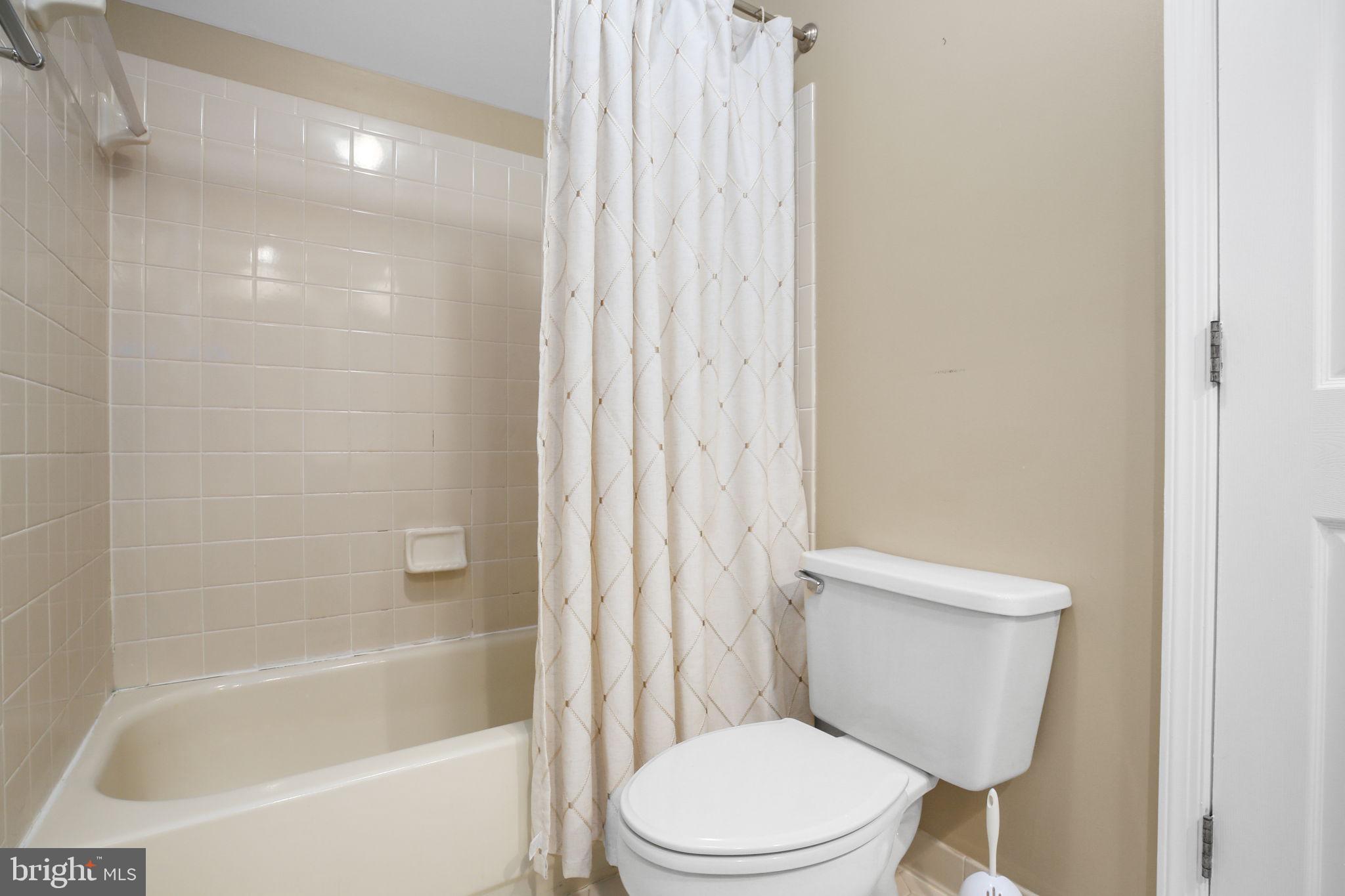 FOX POINT - Residential