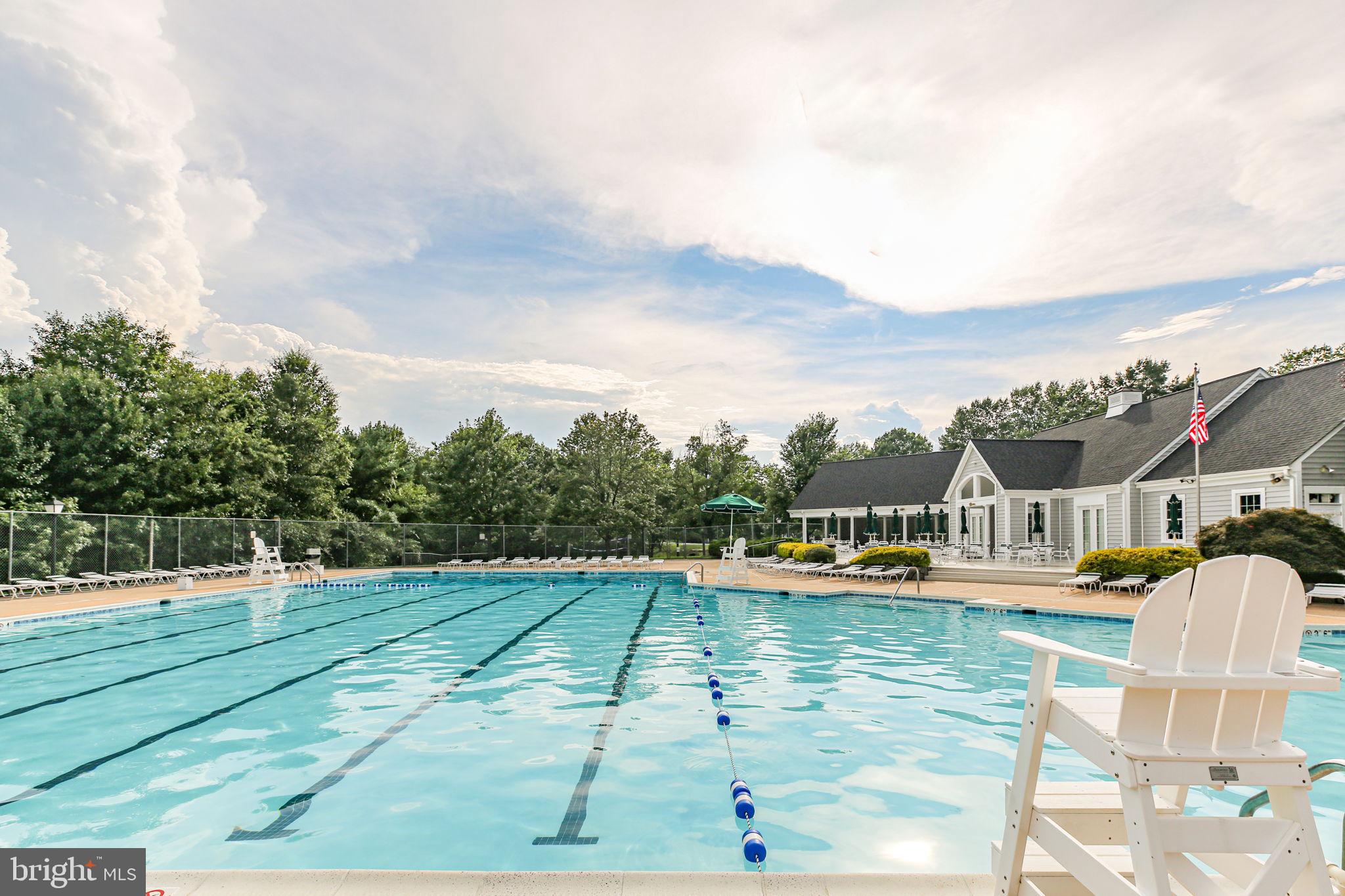 FOX POINT - Residential