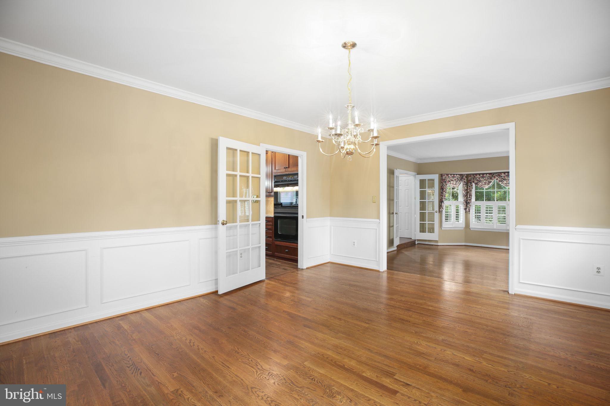 FOX POINT - Residential