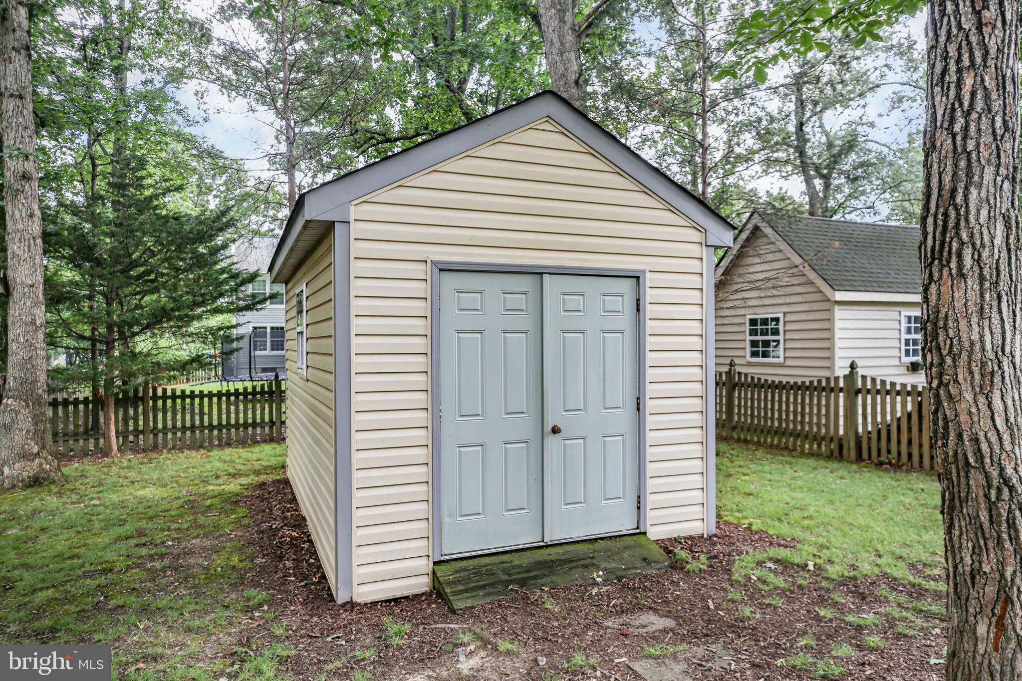 FOX POINT - Residential