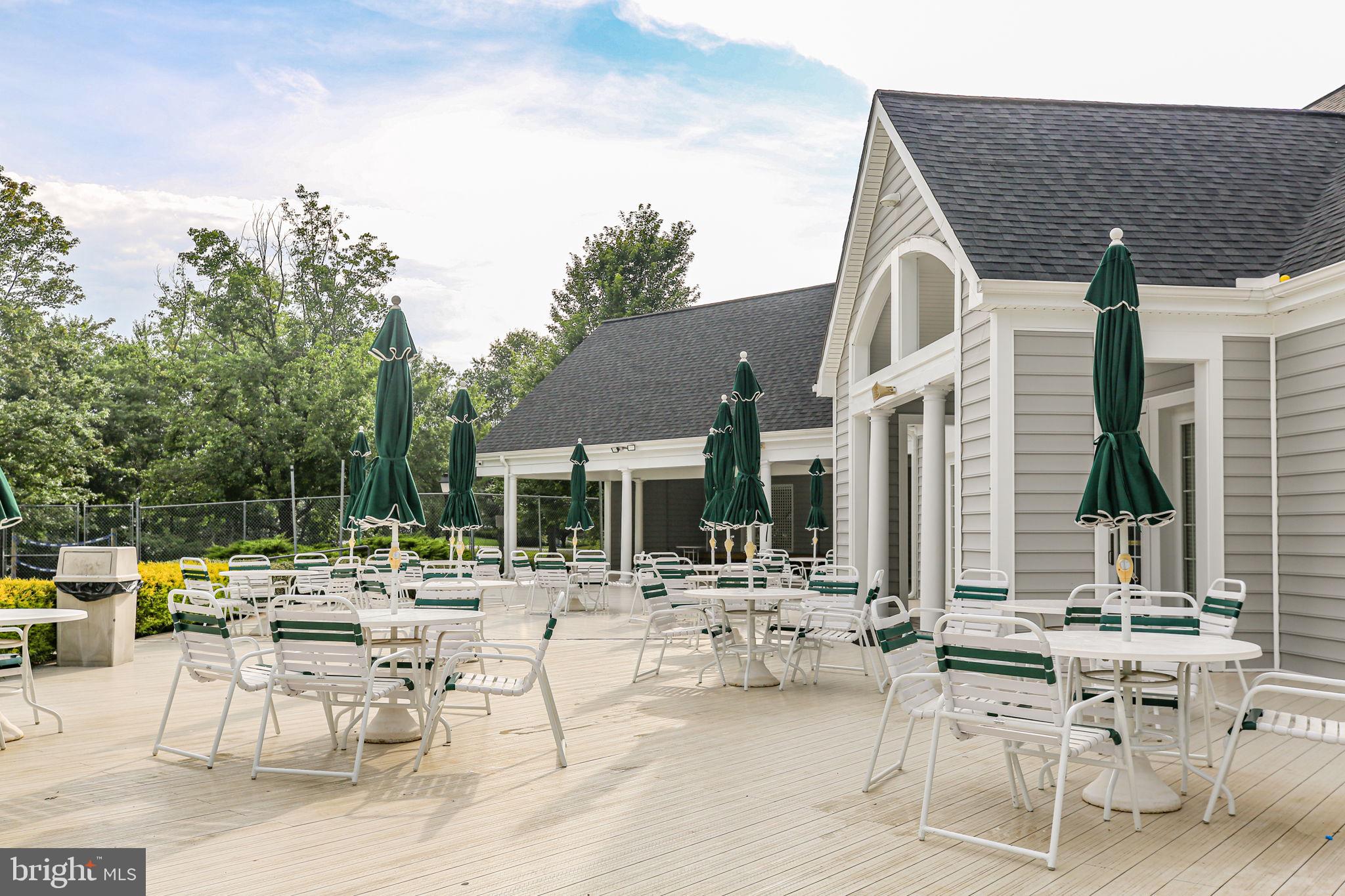 FOX POINT - Residential