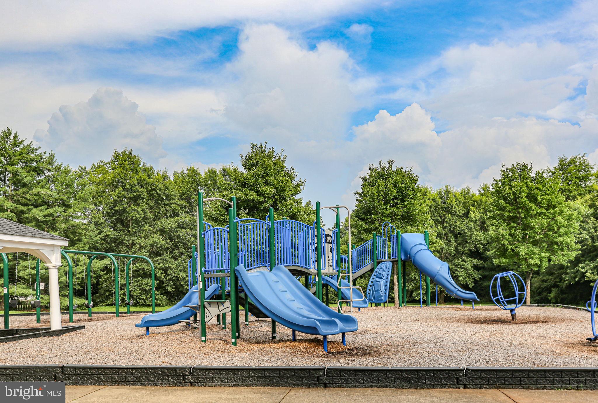 FOX POINT - Residential