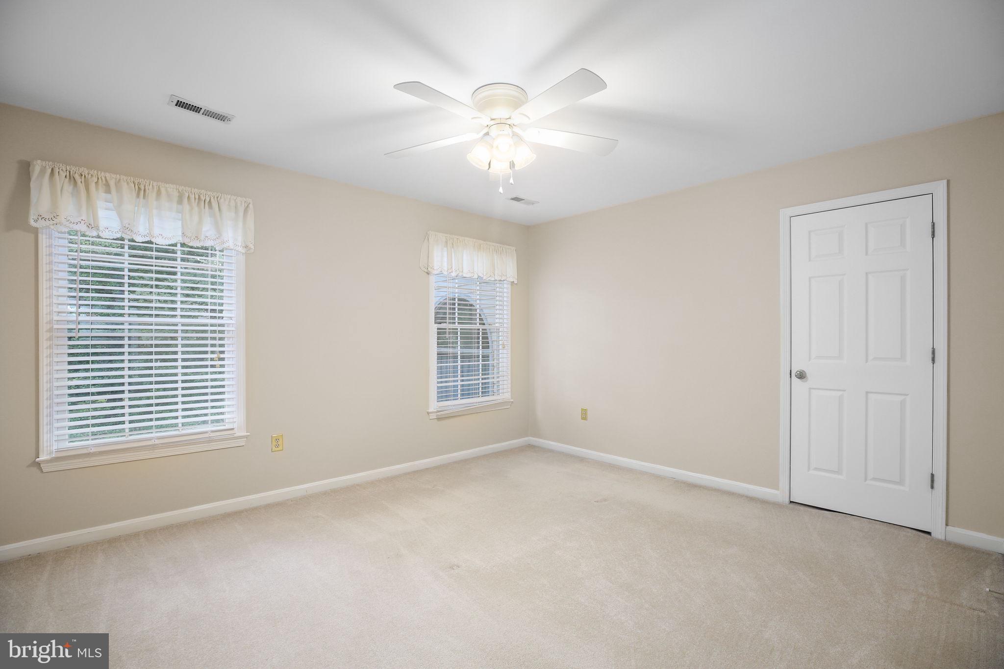 FOX POINT - Residential