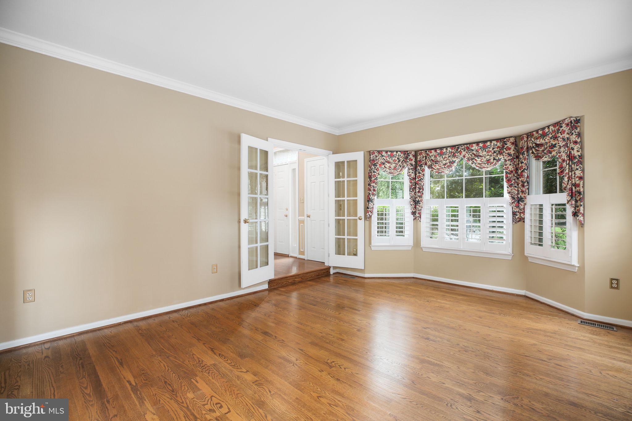 FOX POINT - Residential