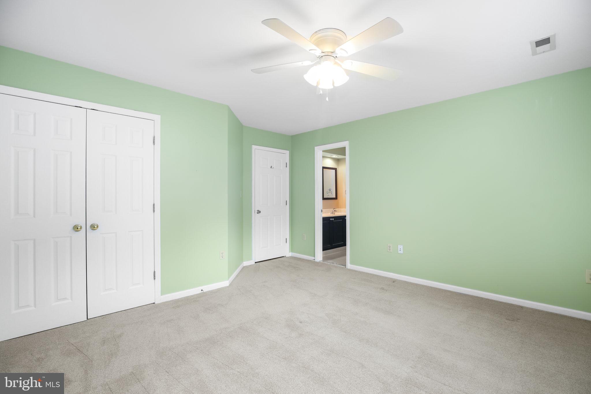 FOX POINT - Residential