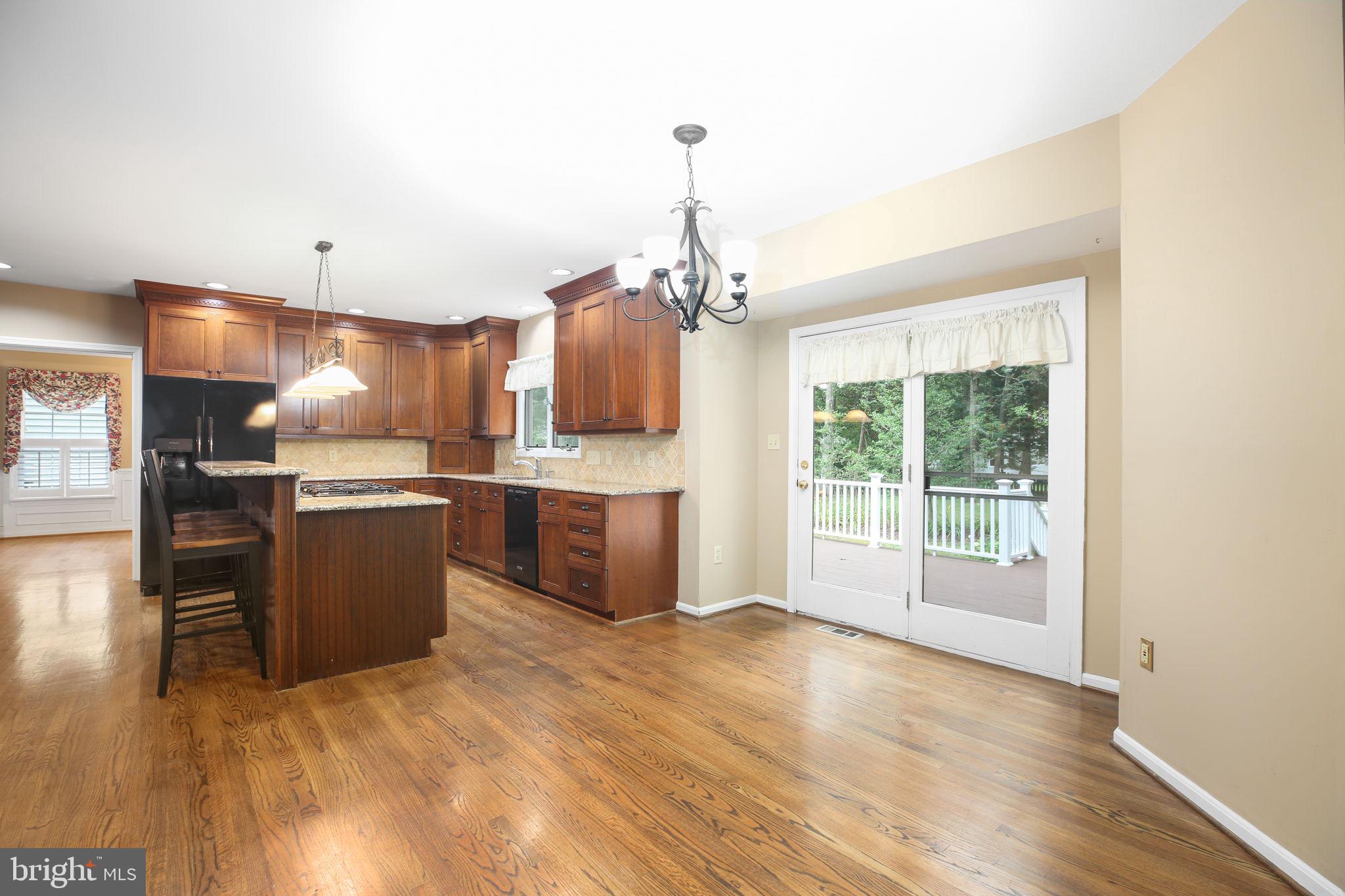 FOX POINT - Residential