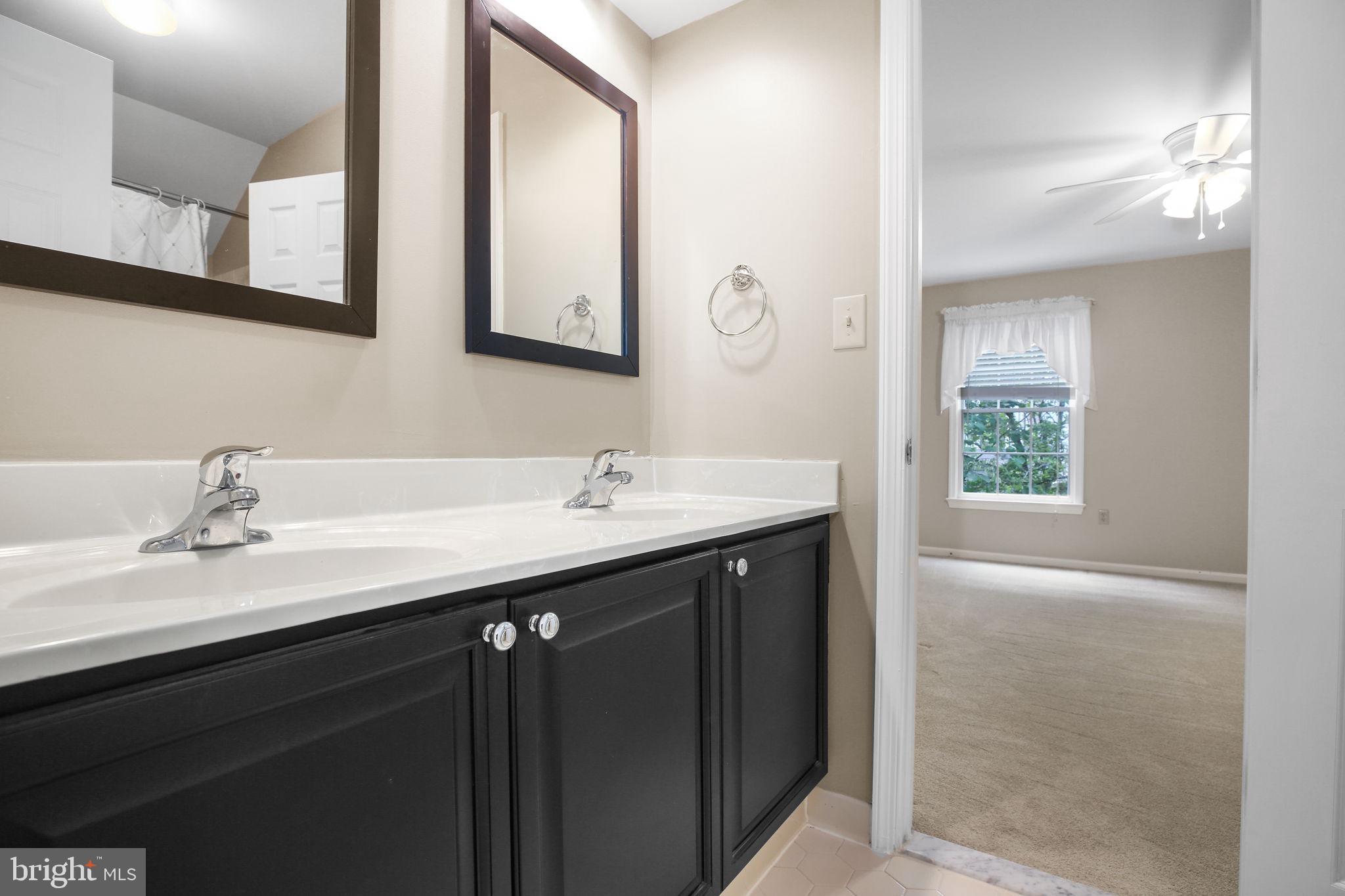 FOX POINT - Residential