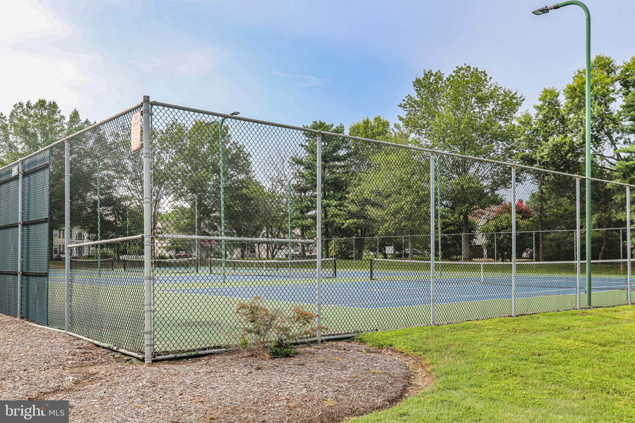 FOX POINT - Residential