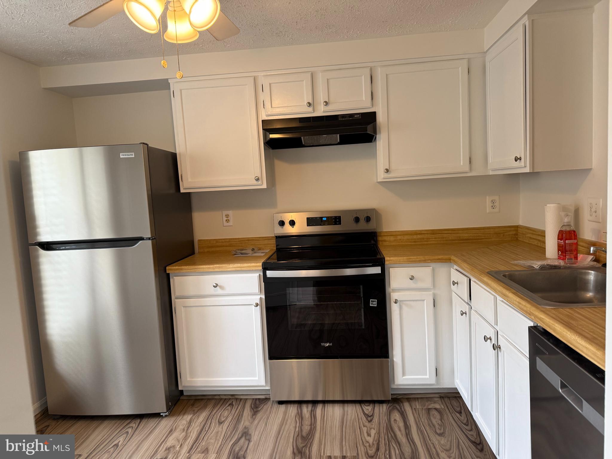 DUFIEF MILL ESTATES - Residential Lease