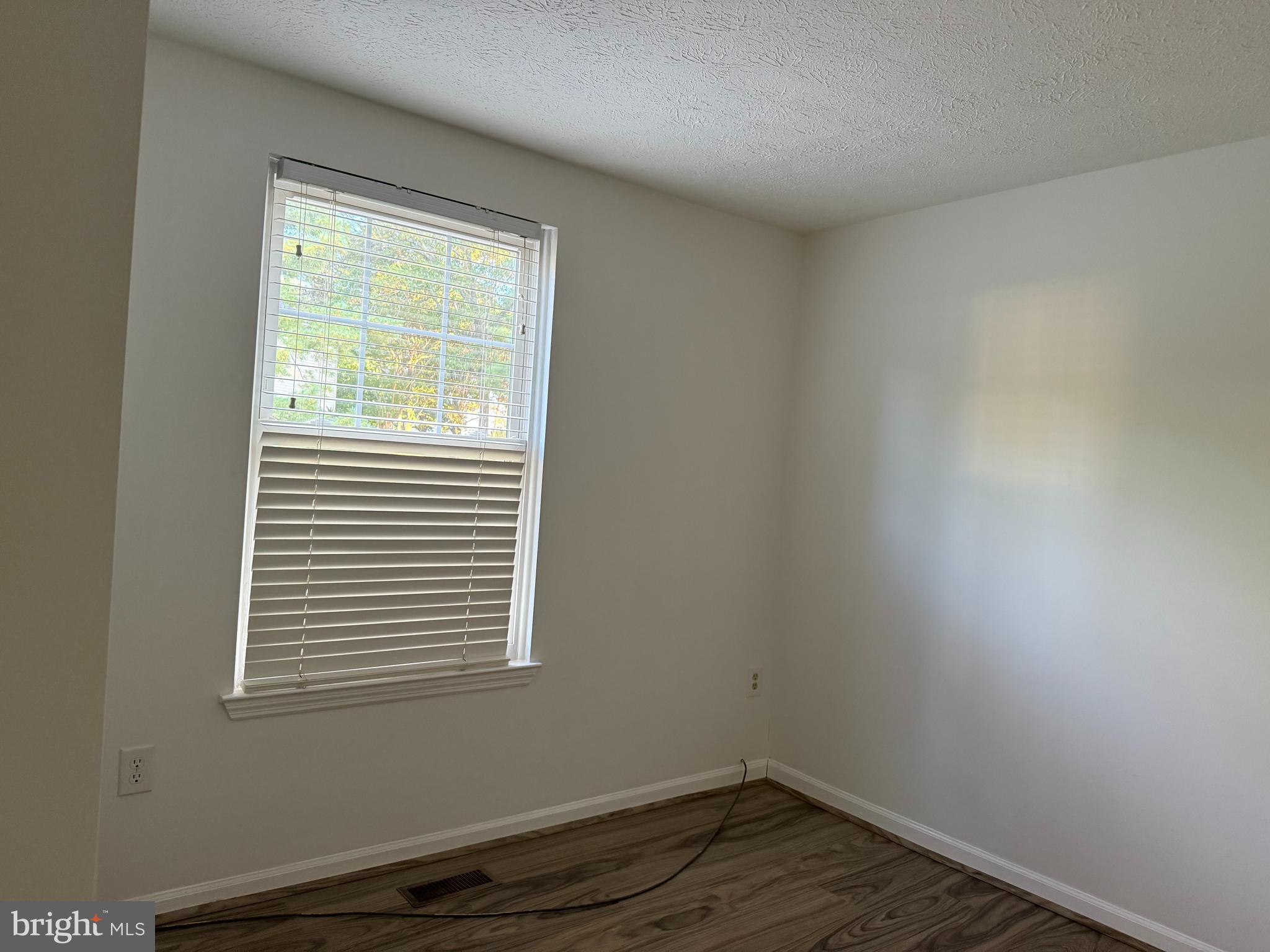 DUFIEF MILL ESTATES - Residential Lease