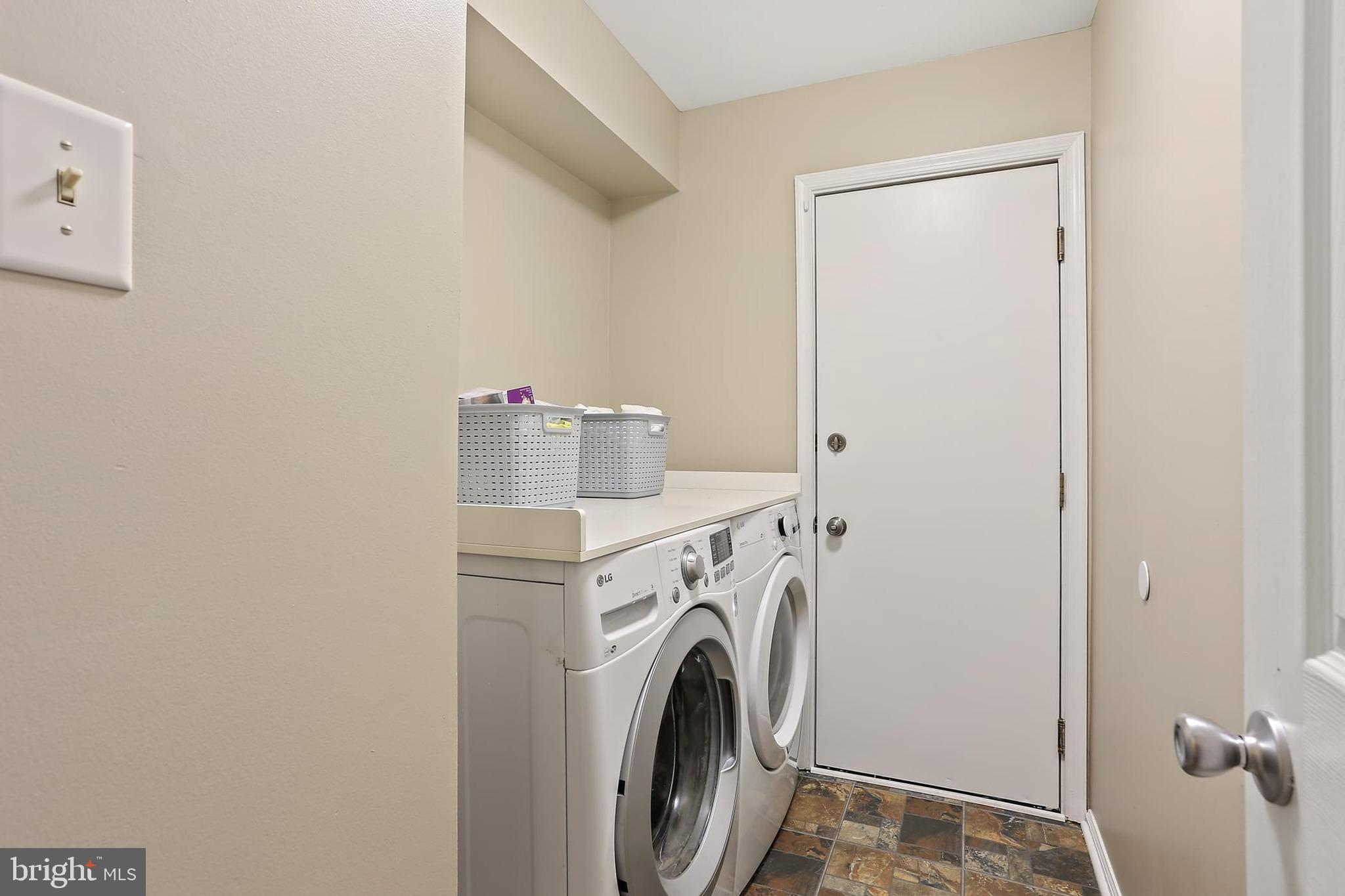 STEWARTS LANDING - Residential