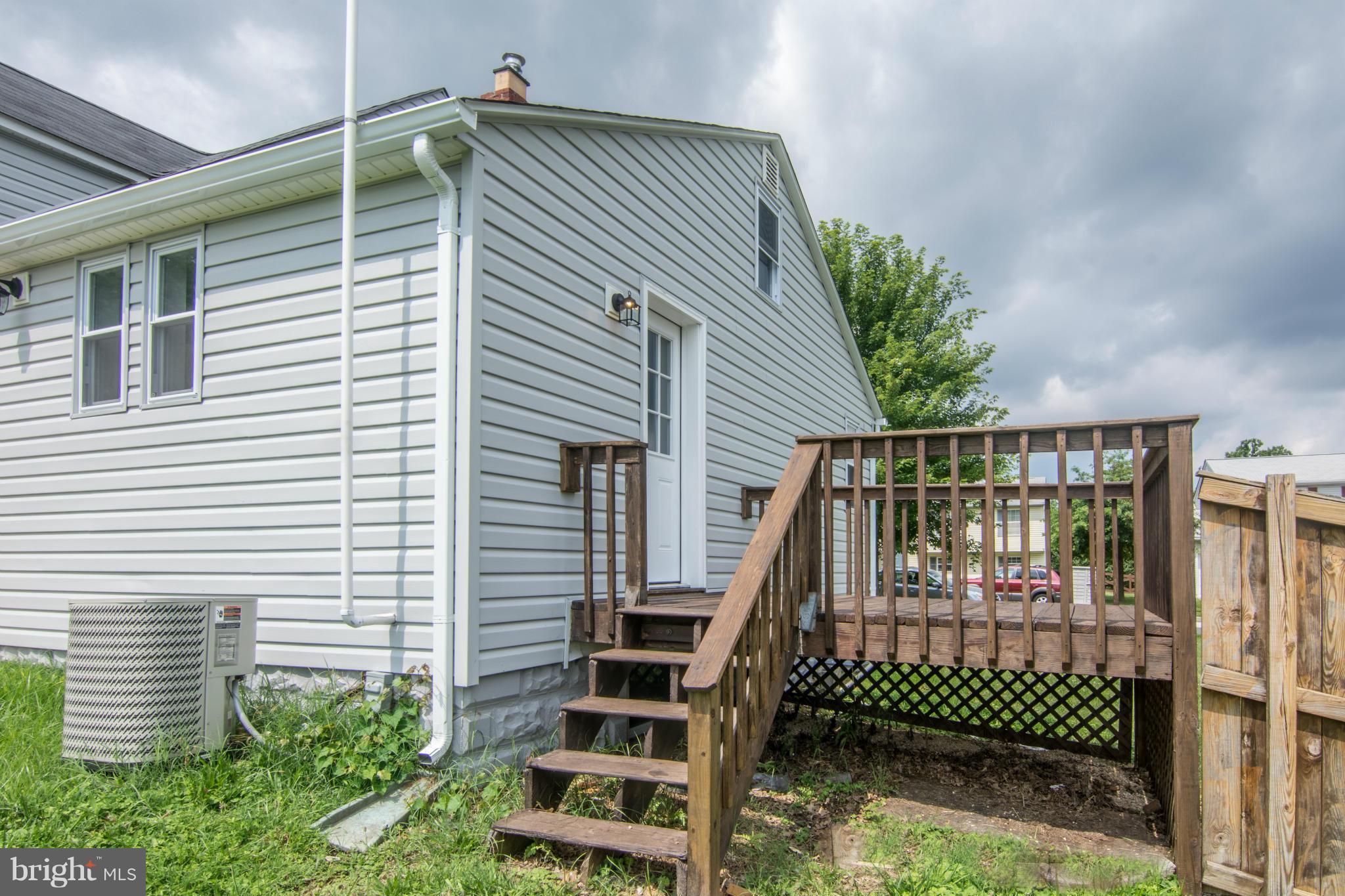 GOLDEN SPRINGS - Residential