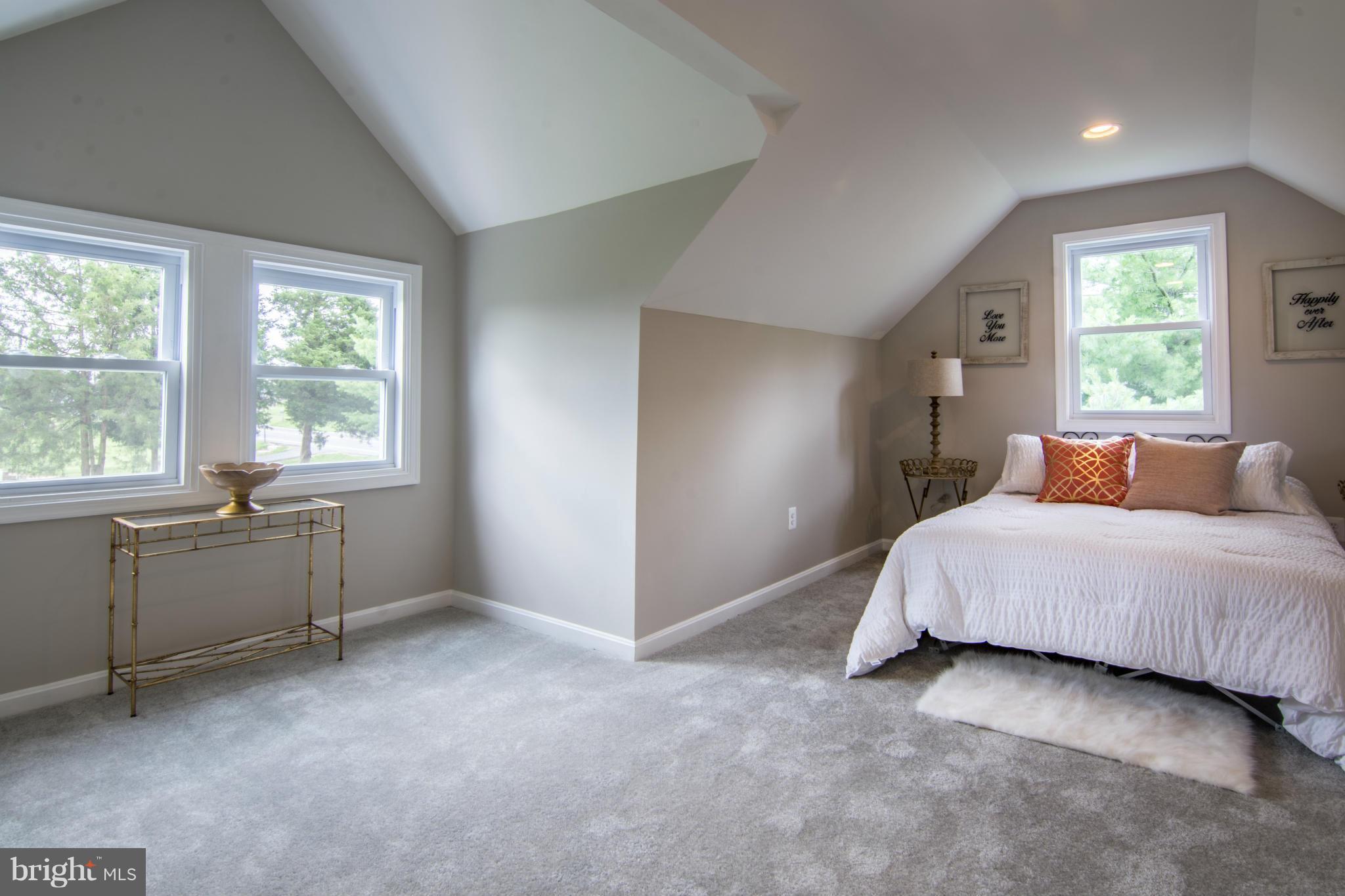 GOLDEN SPRINGS - Residential