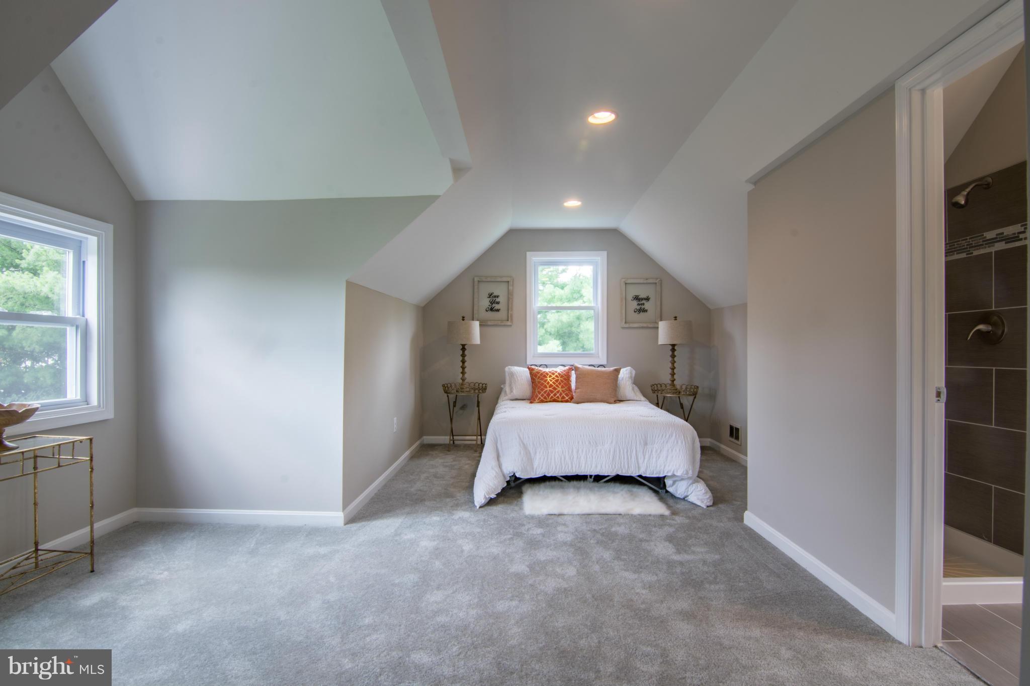 GOLDEN SPRINGS - Residential