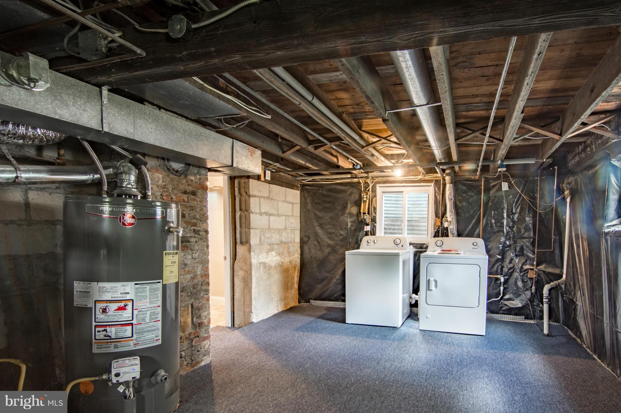 GOLDEN SPRINGS - Residential