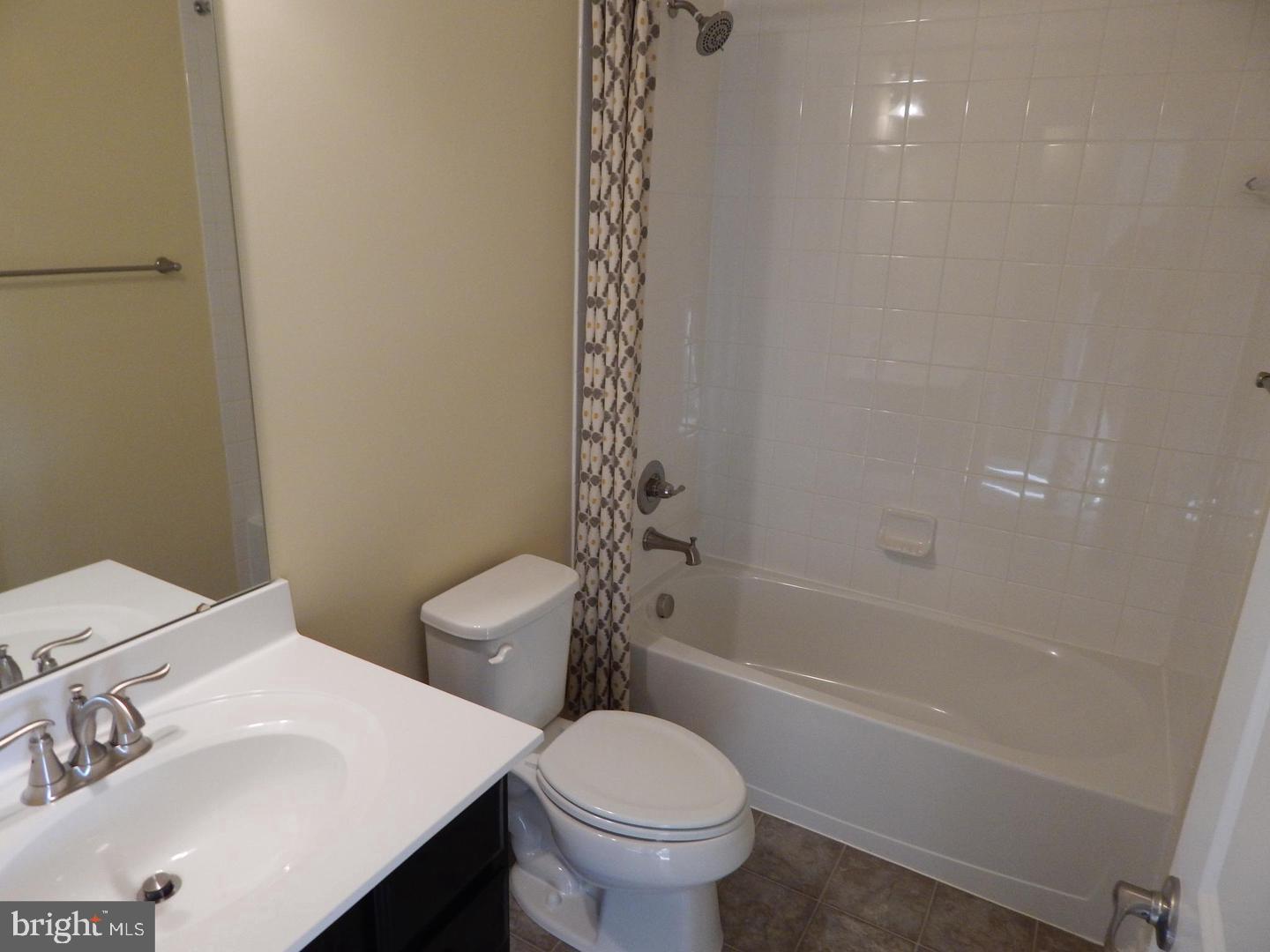 POTOMAC STATION - Residential Lease