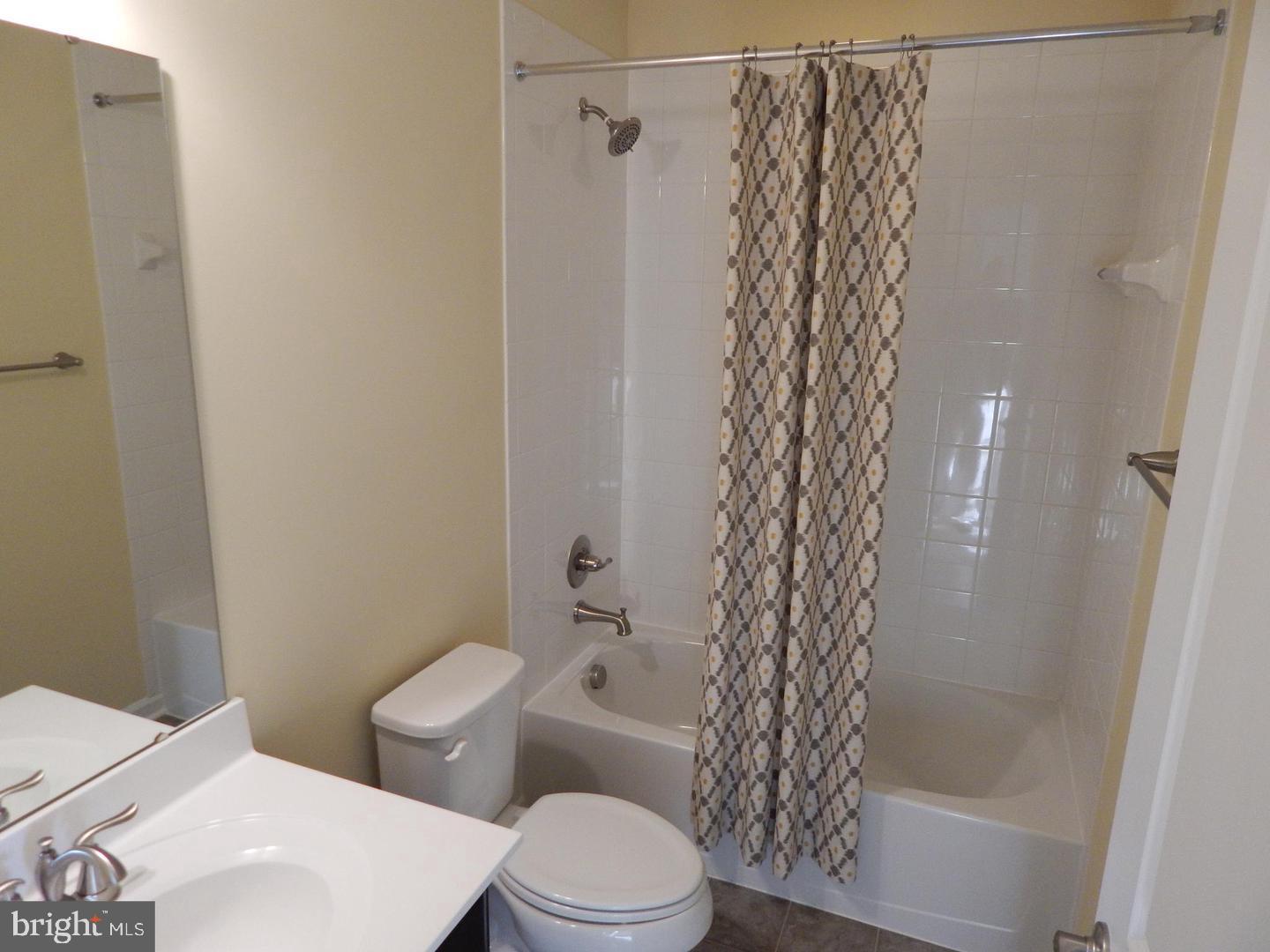 POTOMAC STATION - Residential Lease