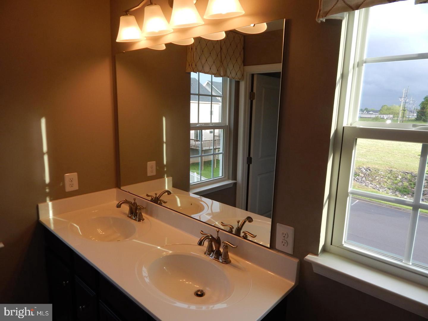 POTOMAC STATION - Residential Lease