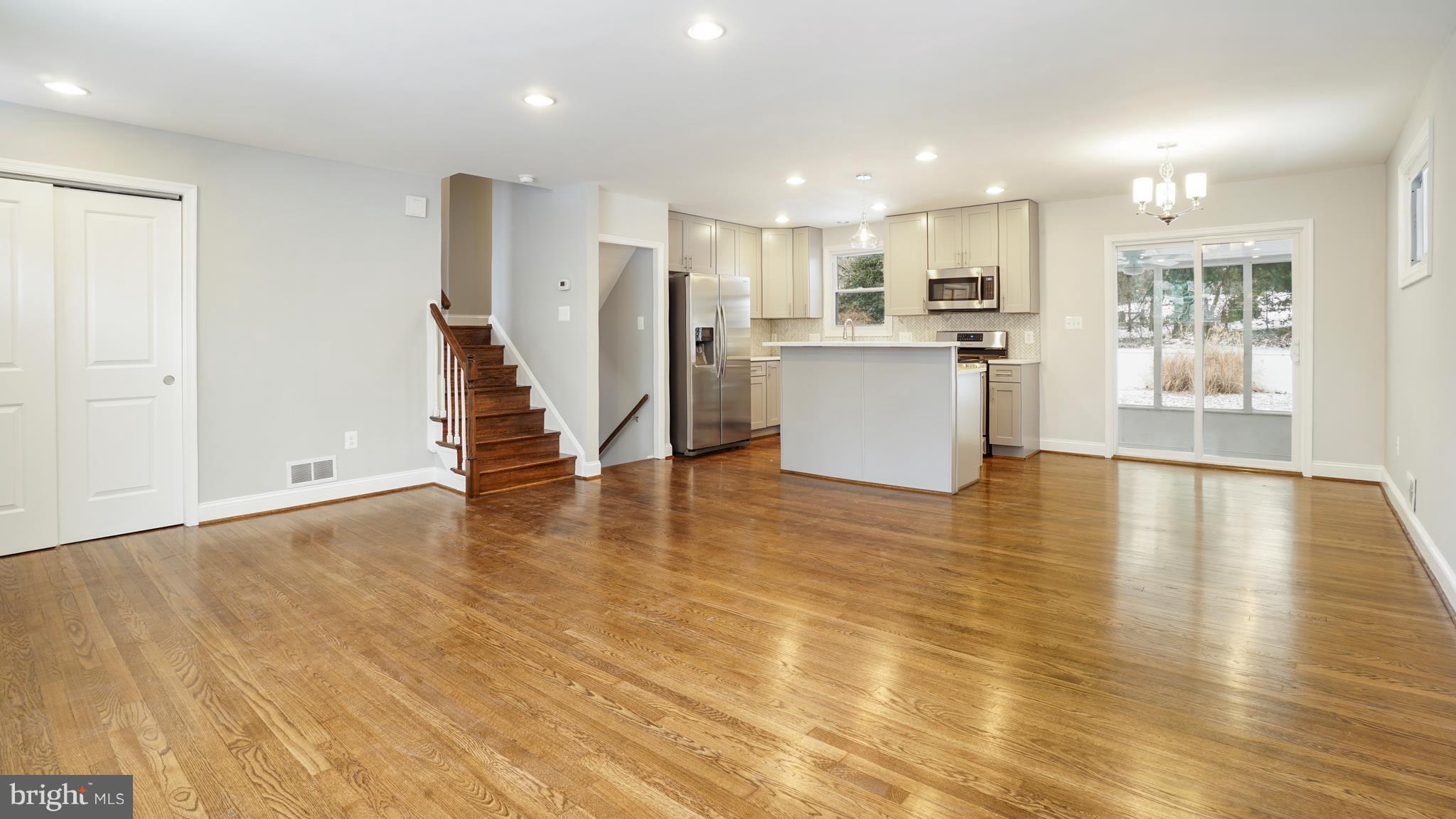 ROLLINGWOOD - Residential