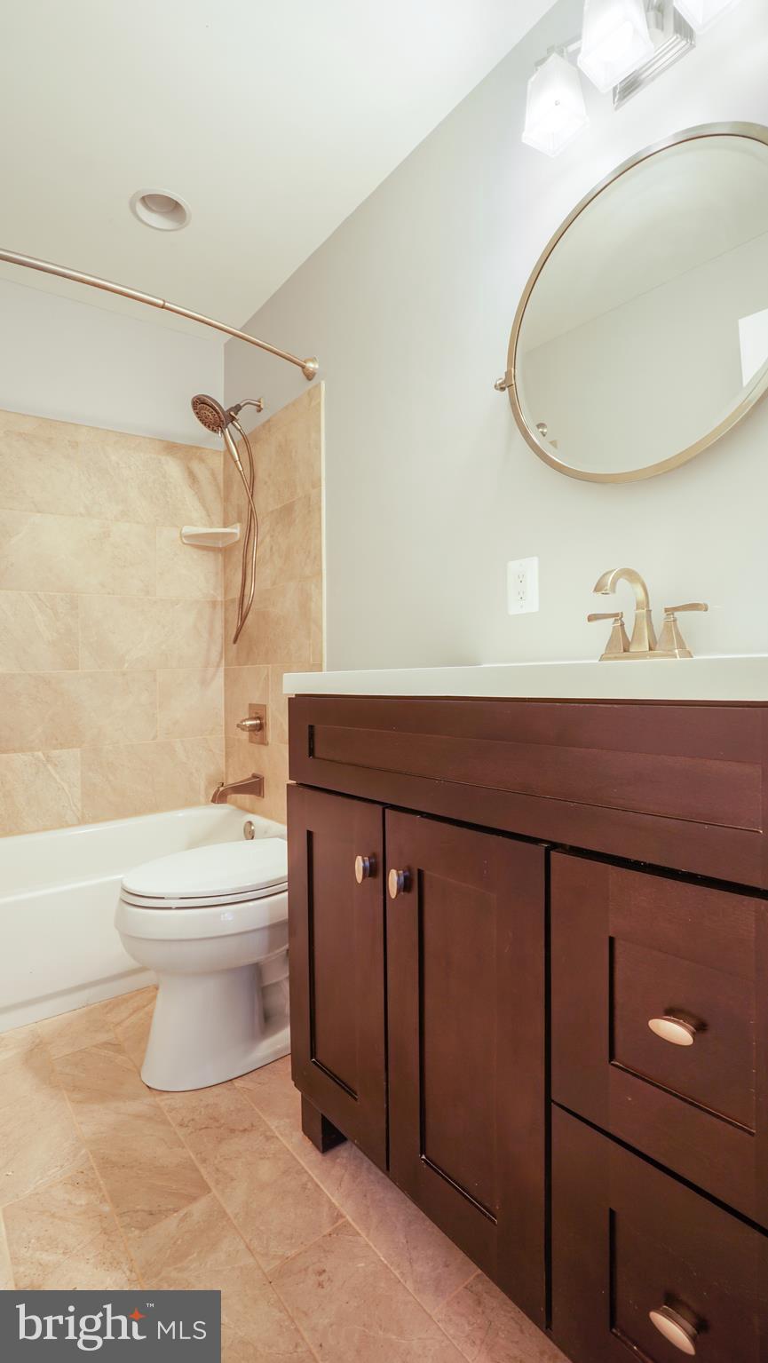 ROLLINGWOOD - Residential