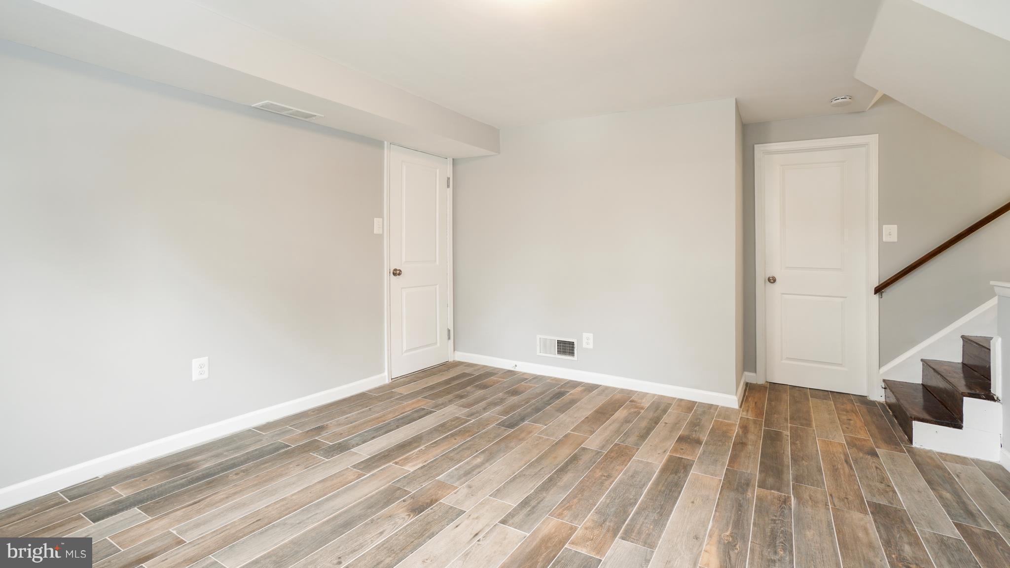 ROLLINGWOOD - Residential