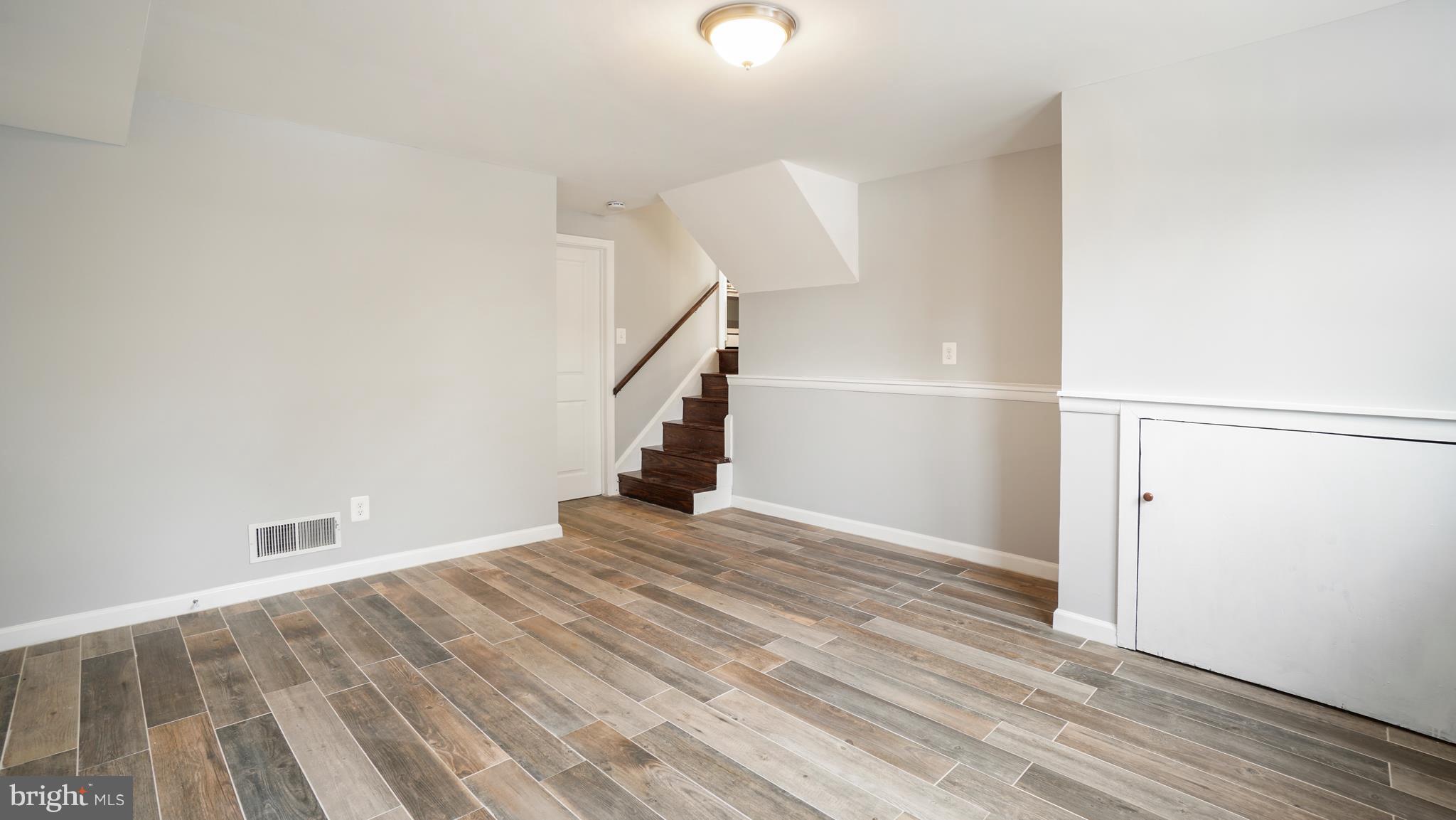 ROLLINGWOOD - Residential