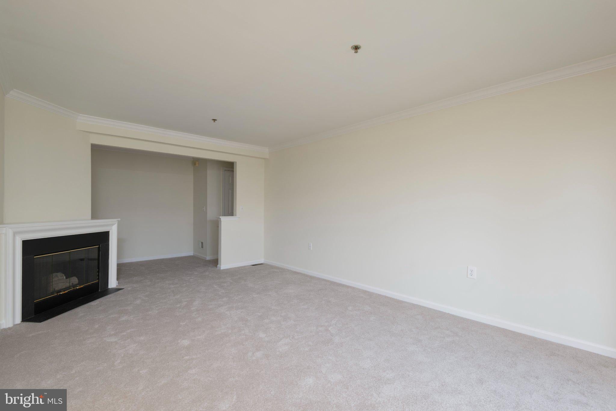 225 PAOLI POINTE DRIVE 225-U