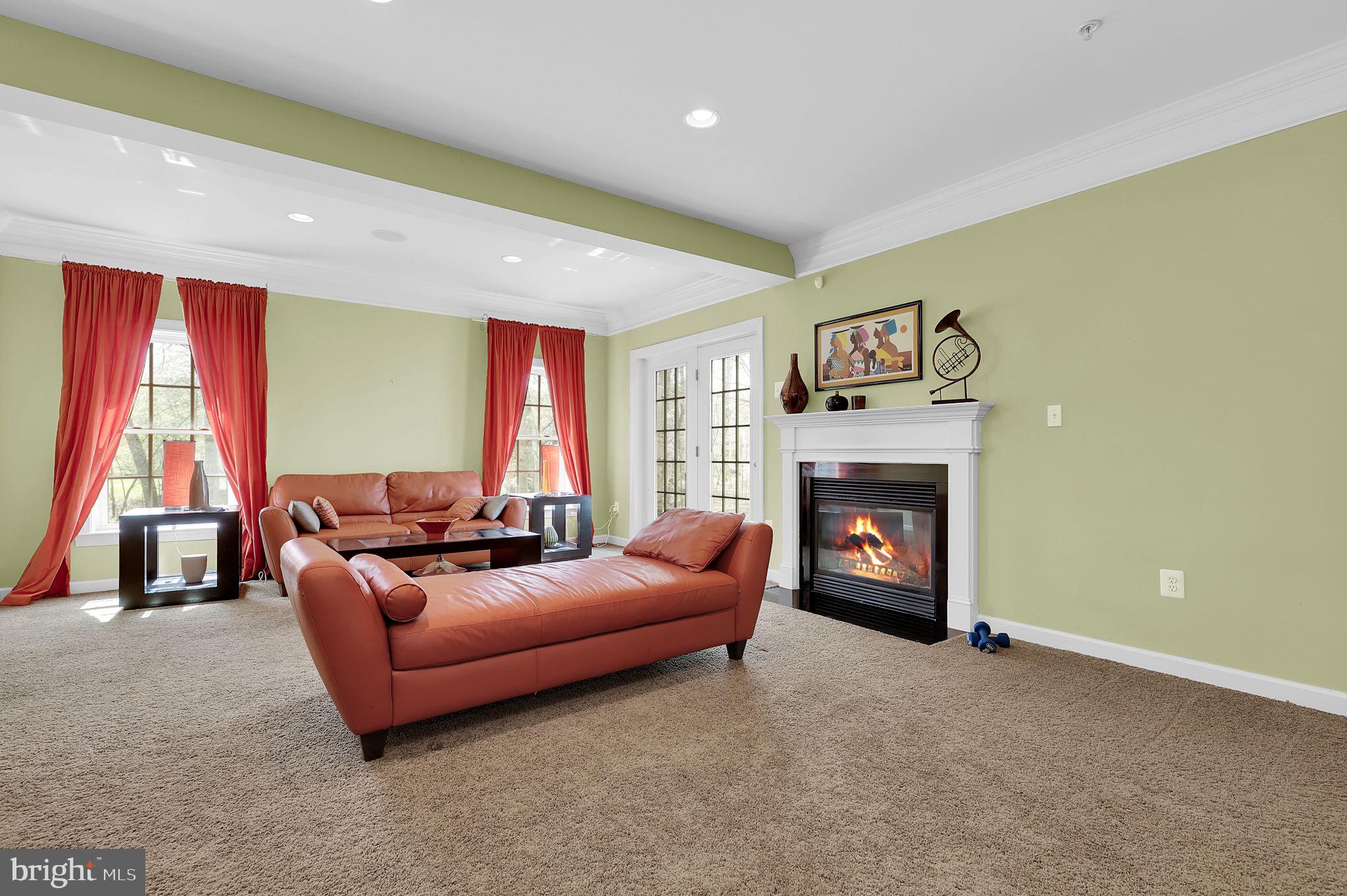 OAK CREEK CLUB - Residential