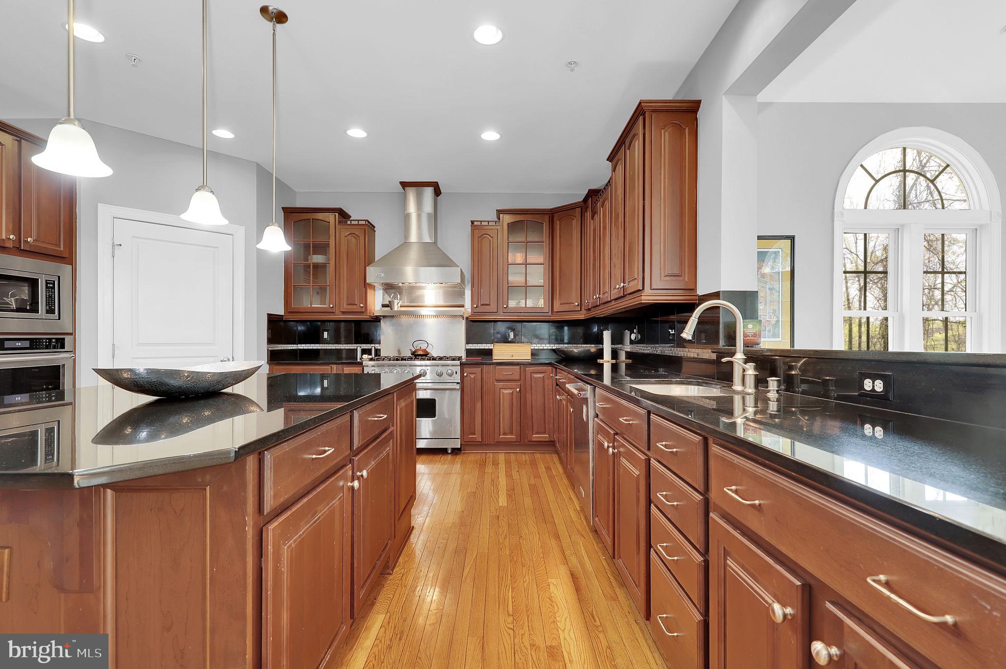 OAK CREEK CLUB - Residential