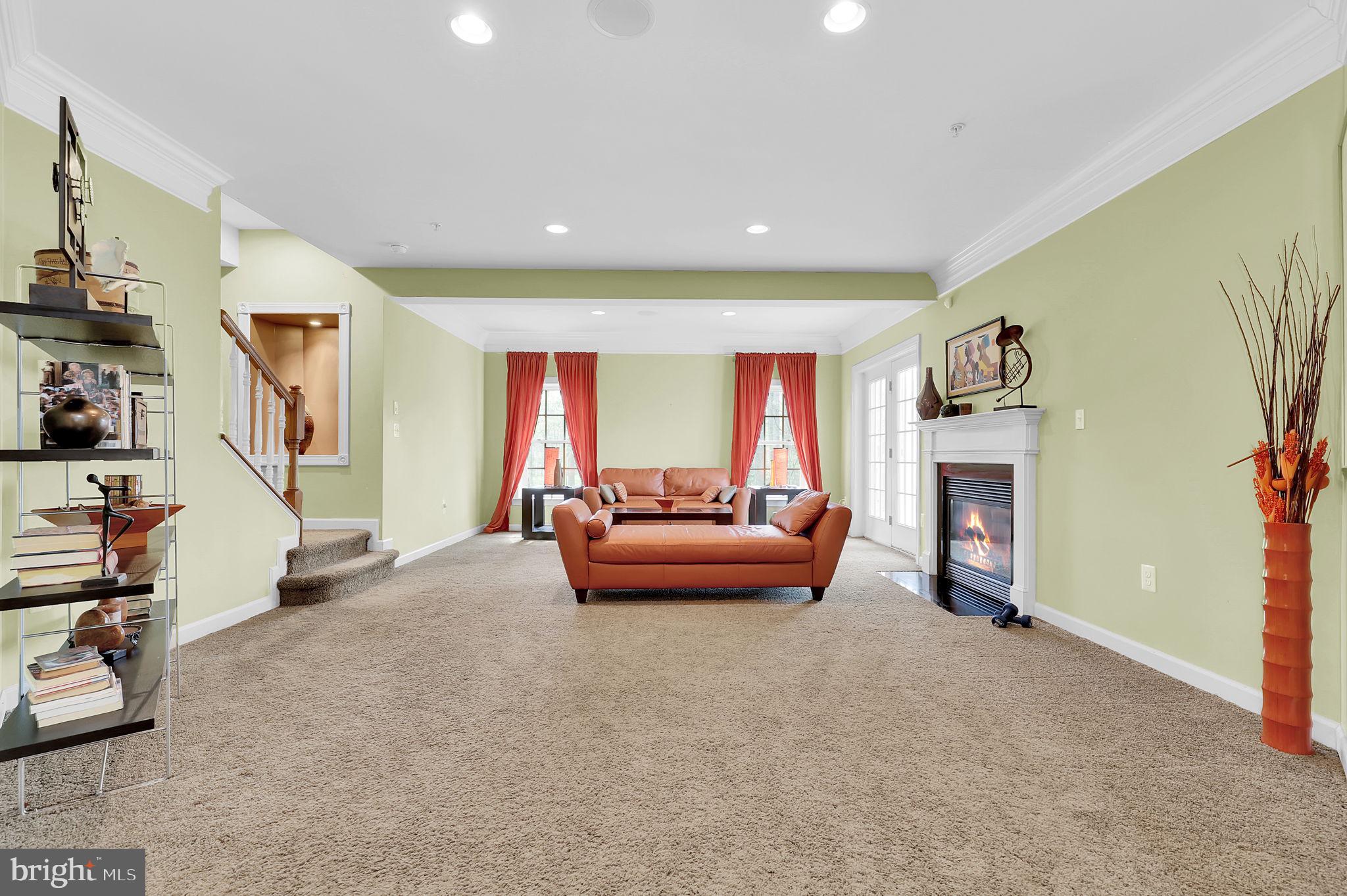 OAK CREEK CLUB - Residential