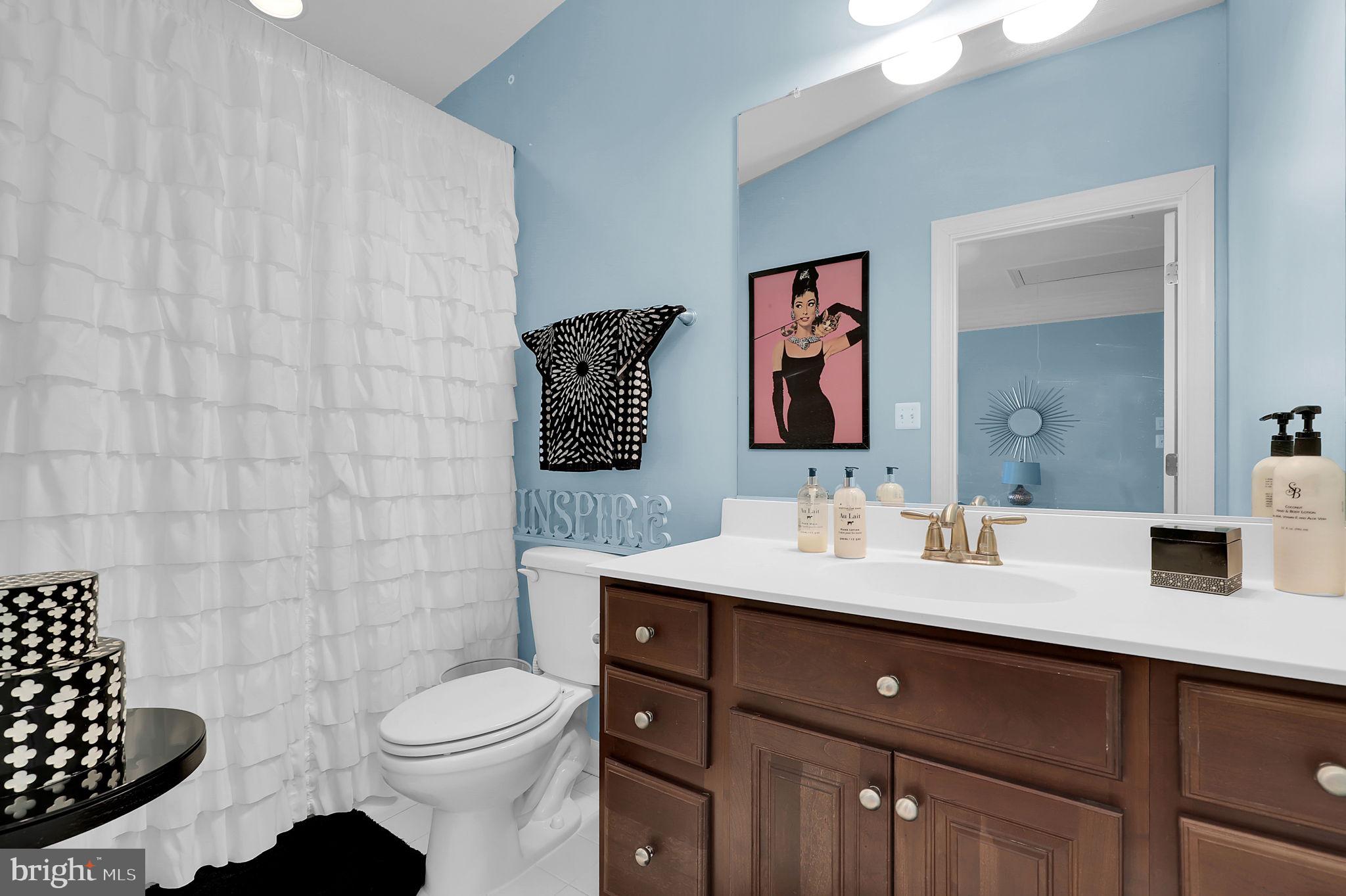 OAK CREEK CLUB - Residential