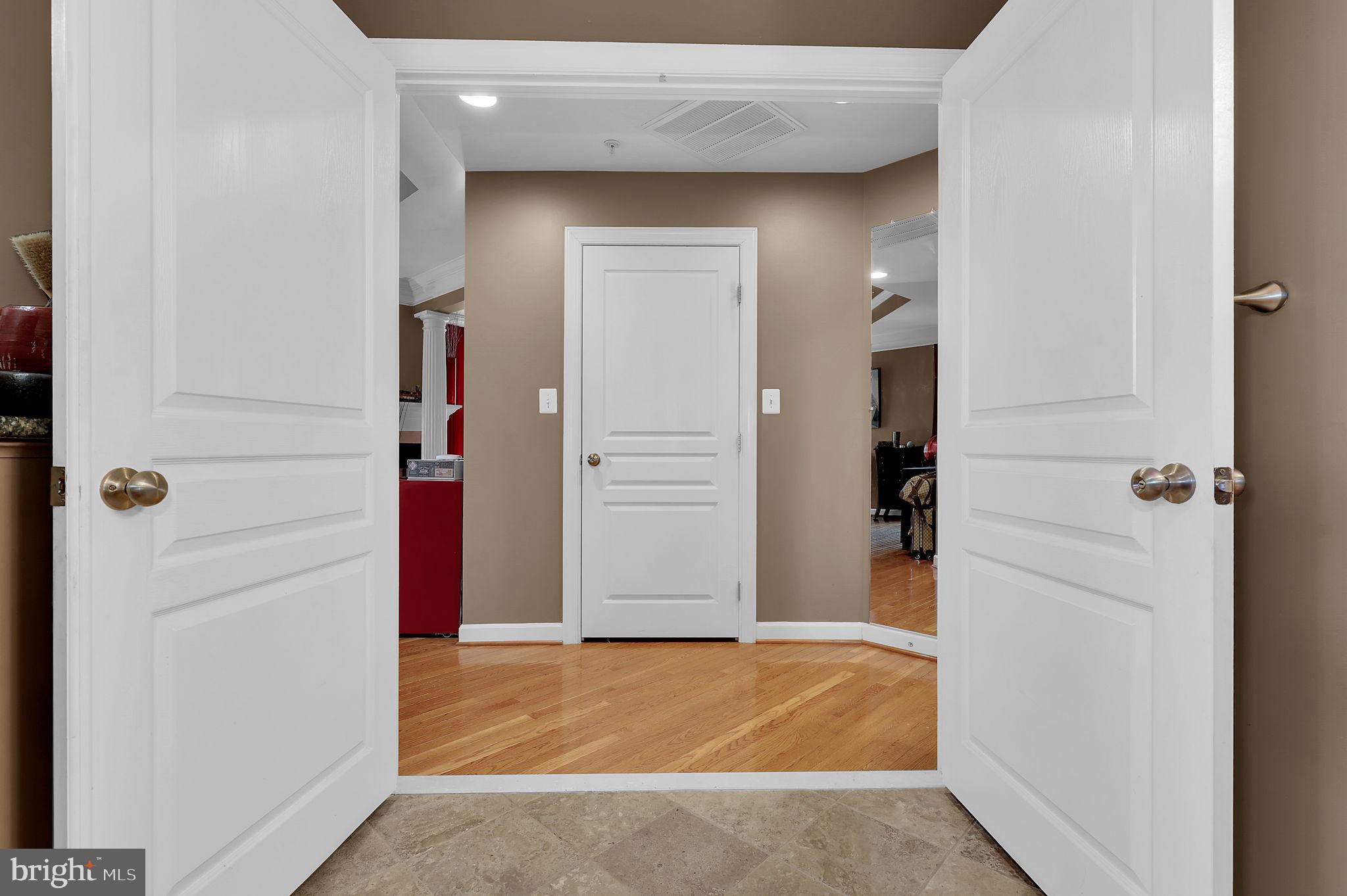 OAK CREEK CLUB - Residential