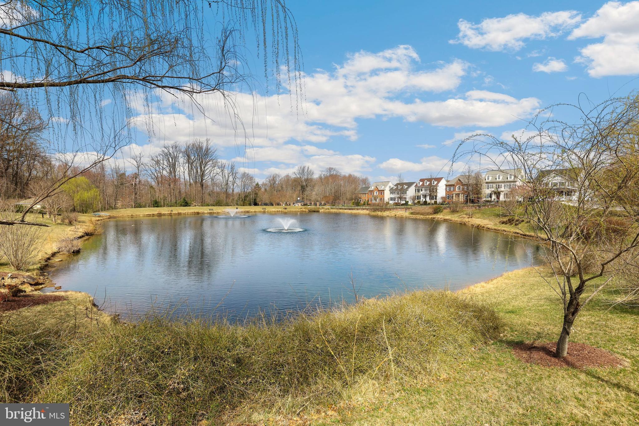 OAK CREEK CLUB - Residential