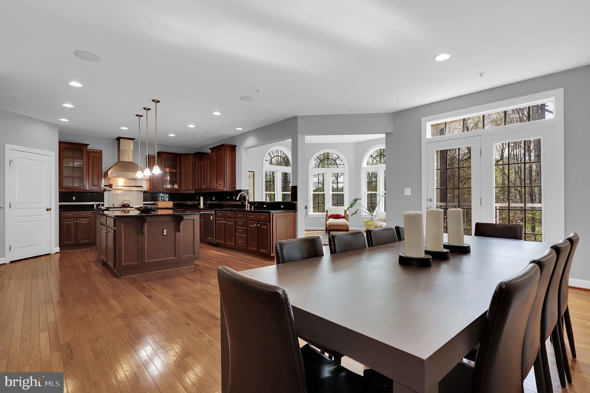 OAK CREEK CLUB - Residential