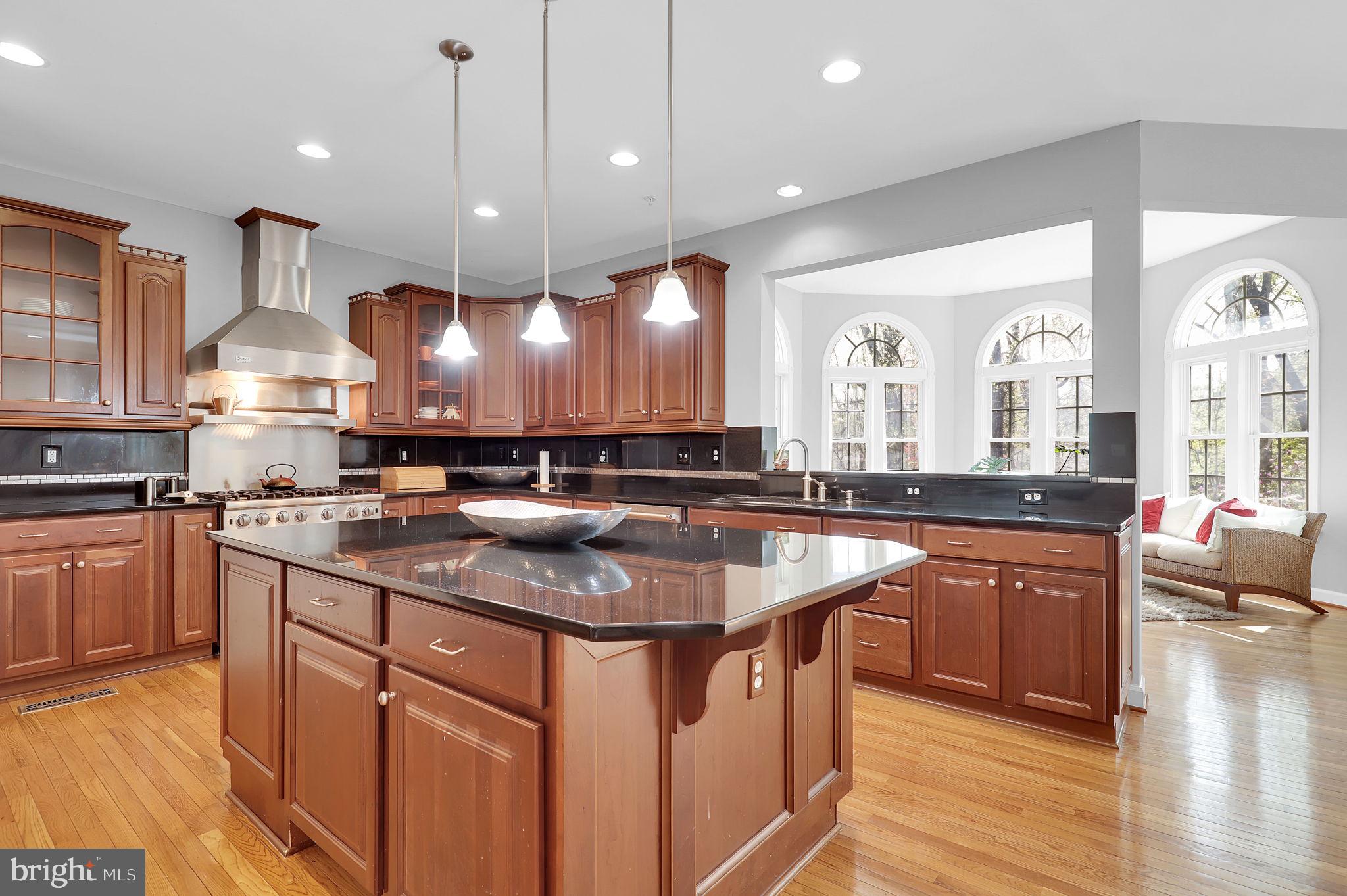 OAK CREEK CLUB - Residential