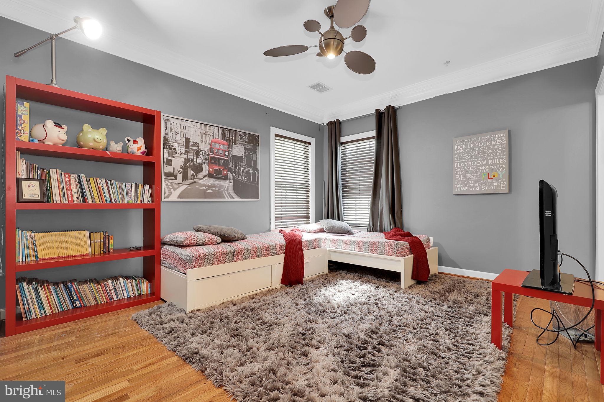 OAK CREEK CLUB - Residential