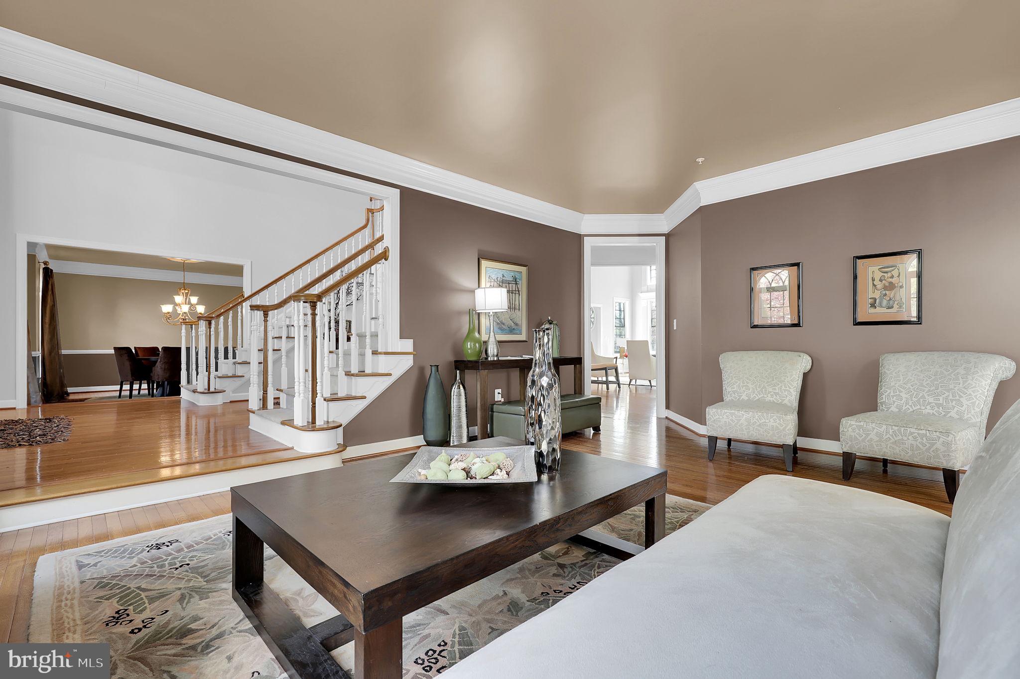 OAK CREEK CLUB - Residential