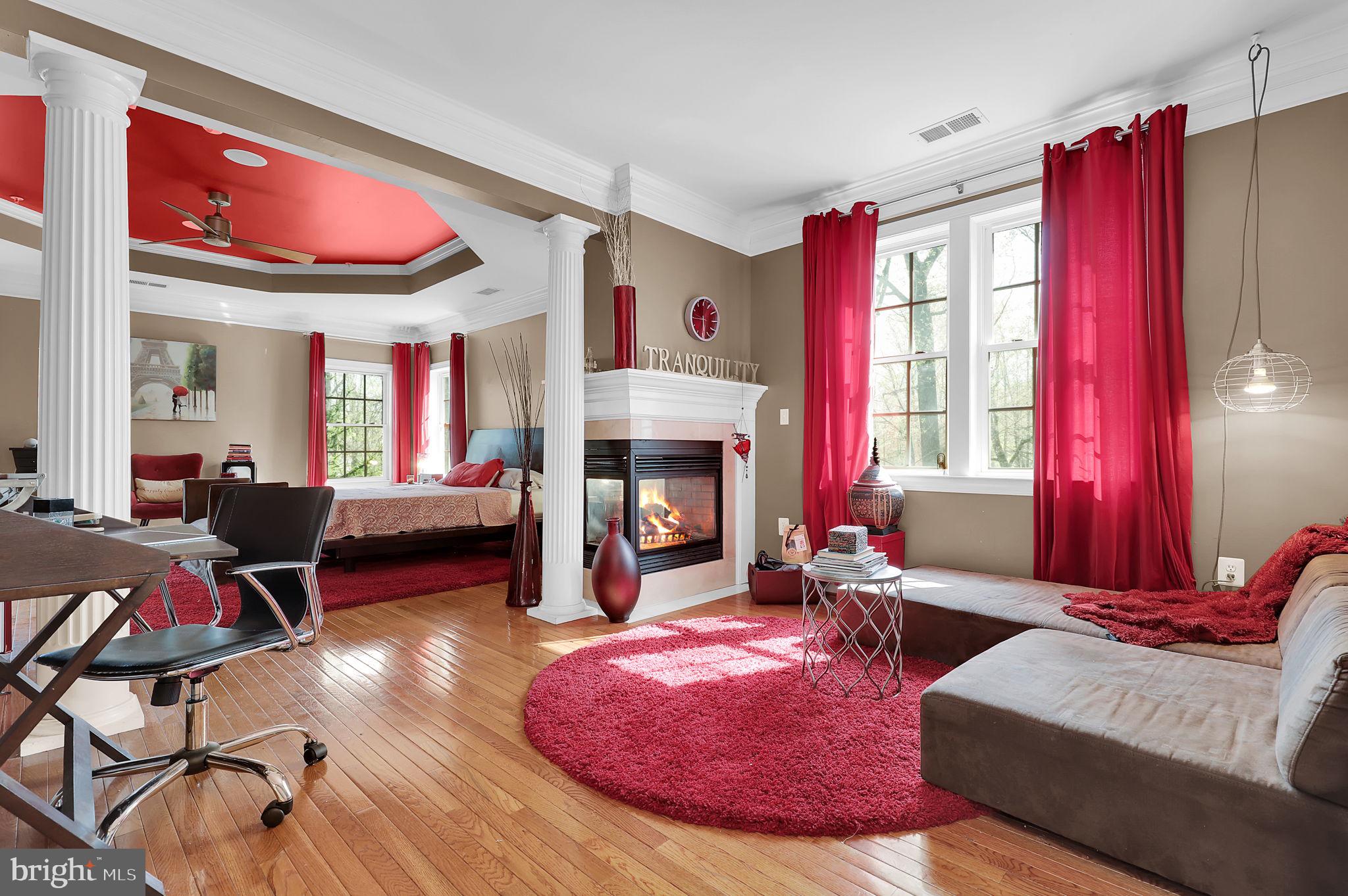 OAK CREEK CLUB - Residential