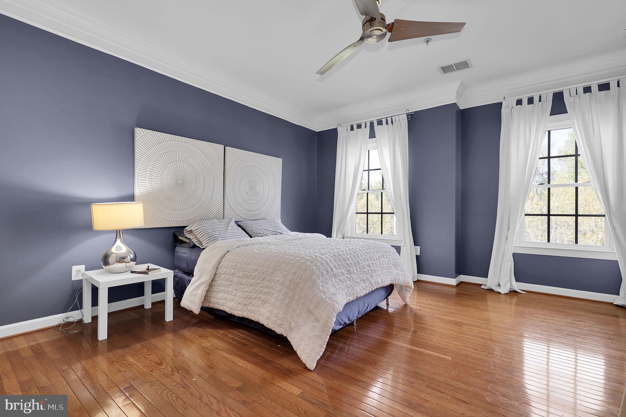 OAK CREEK CLUB - Residential