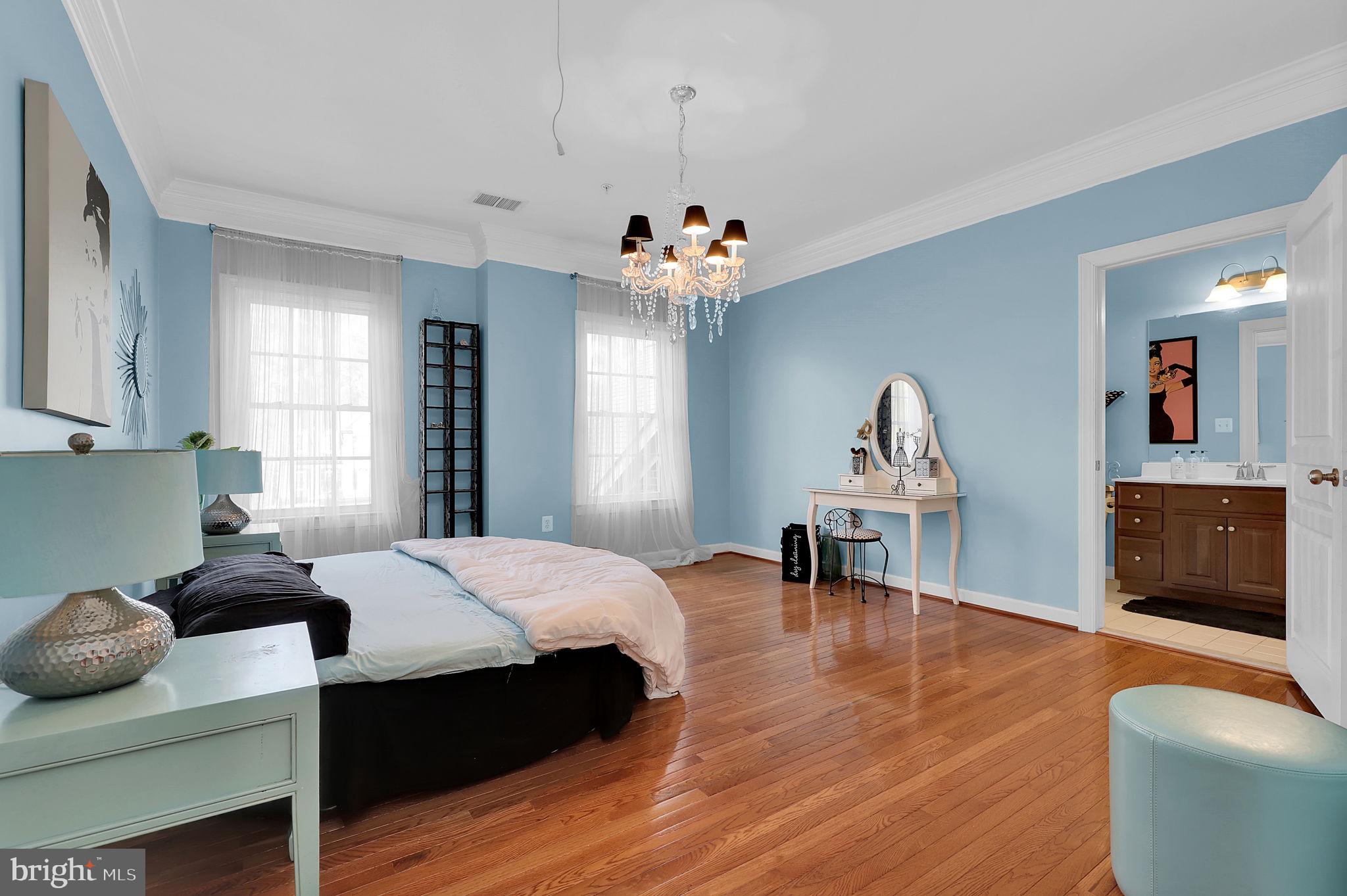 OAK CREEK CLUB - Residential