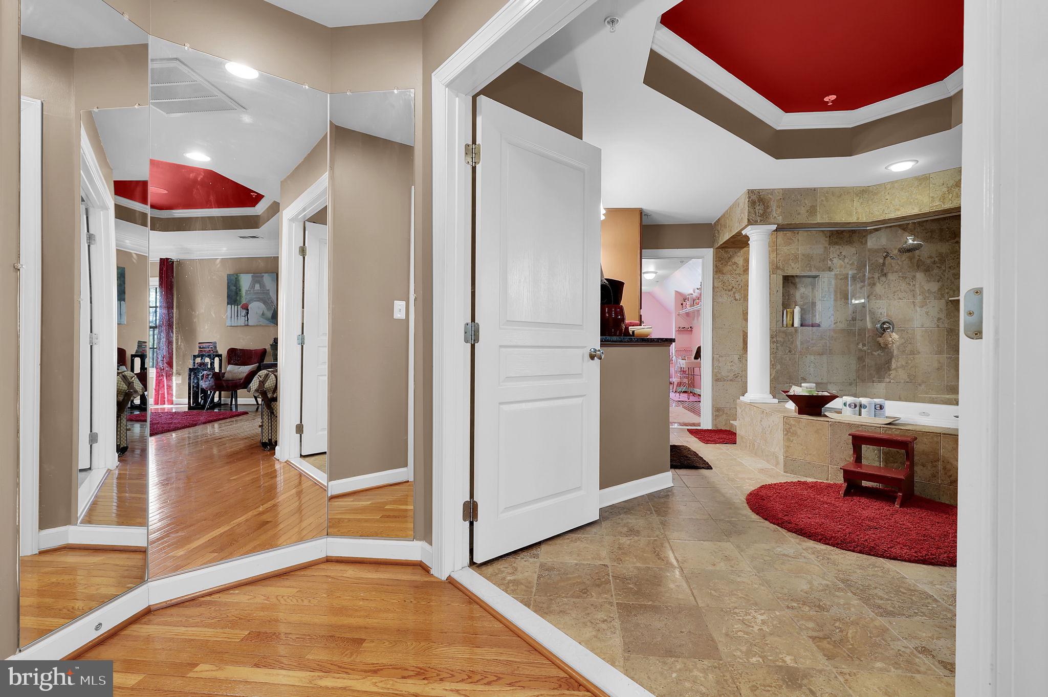 OAK CREEK CLUB - Residential